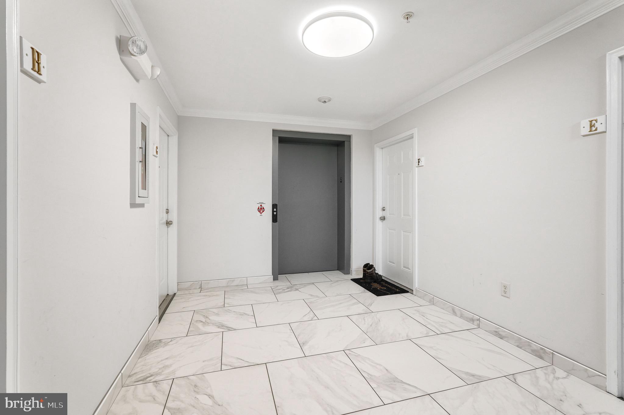 DREAMERS COVE - Residential Lease