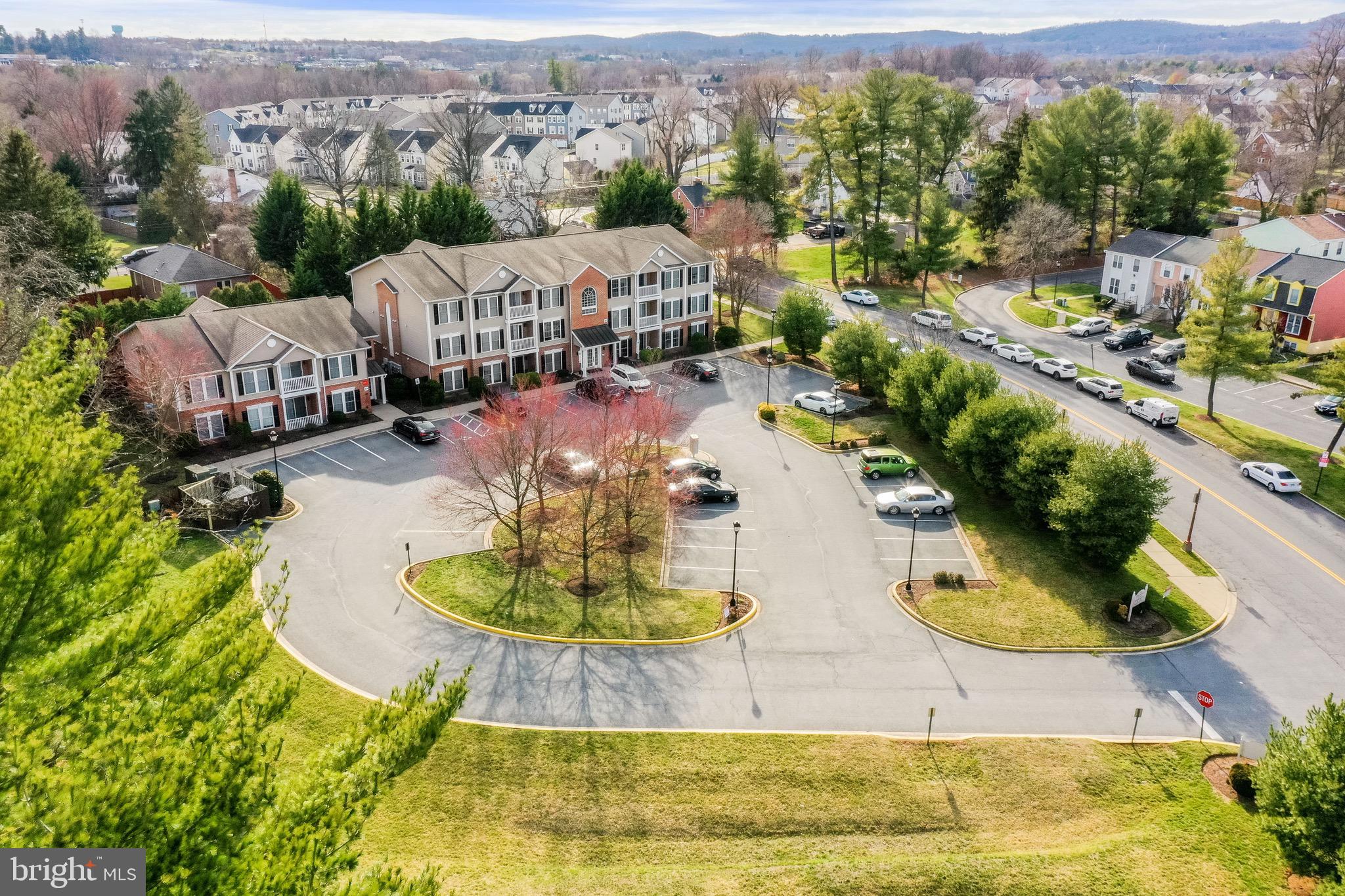 DREAMERS COVE - Residential Lease