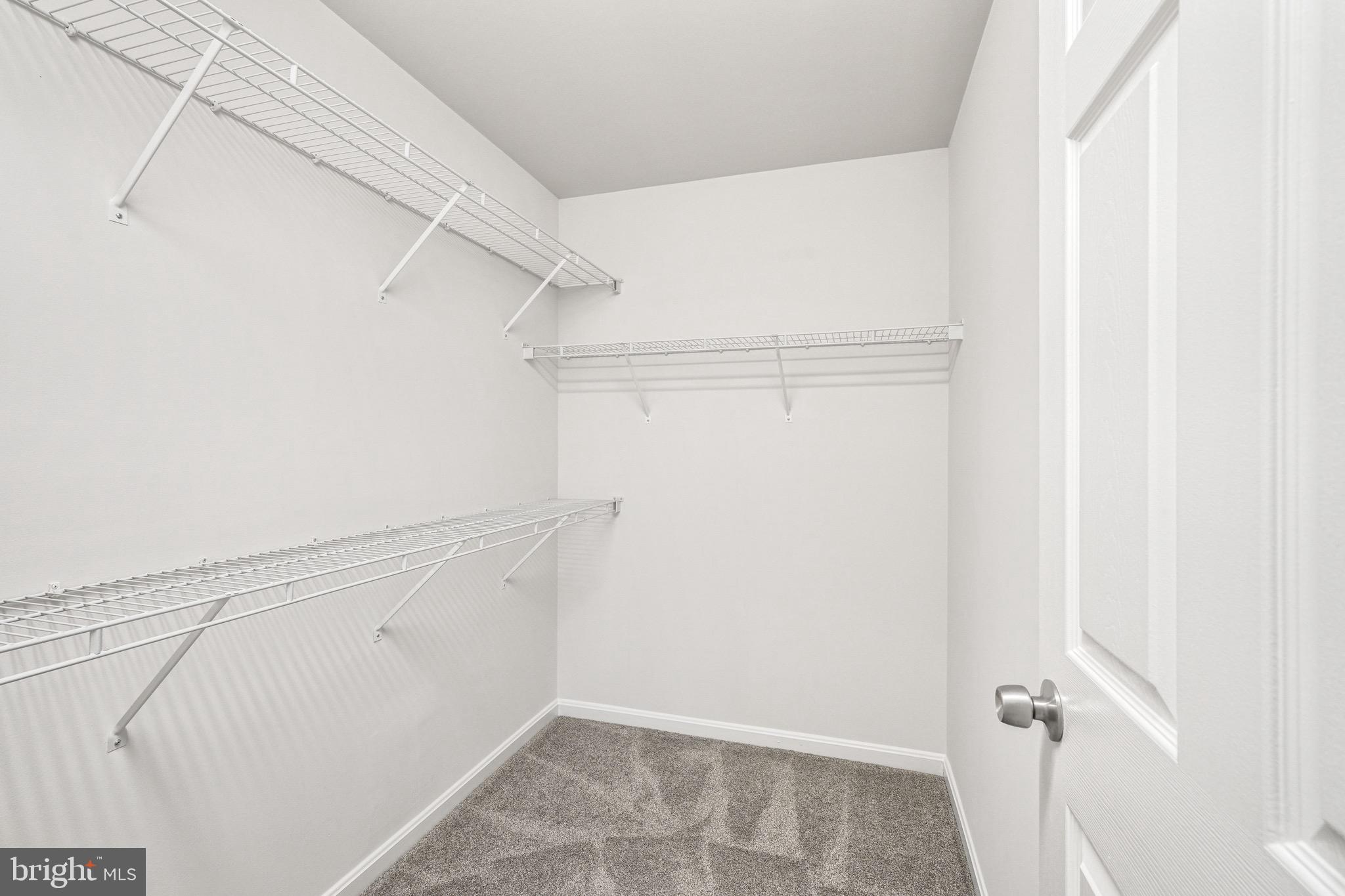 DREAMERS COVE - Residential Lease