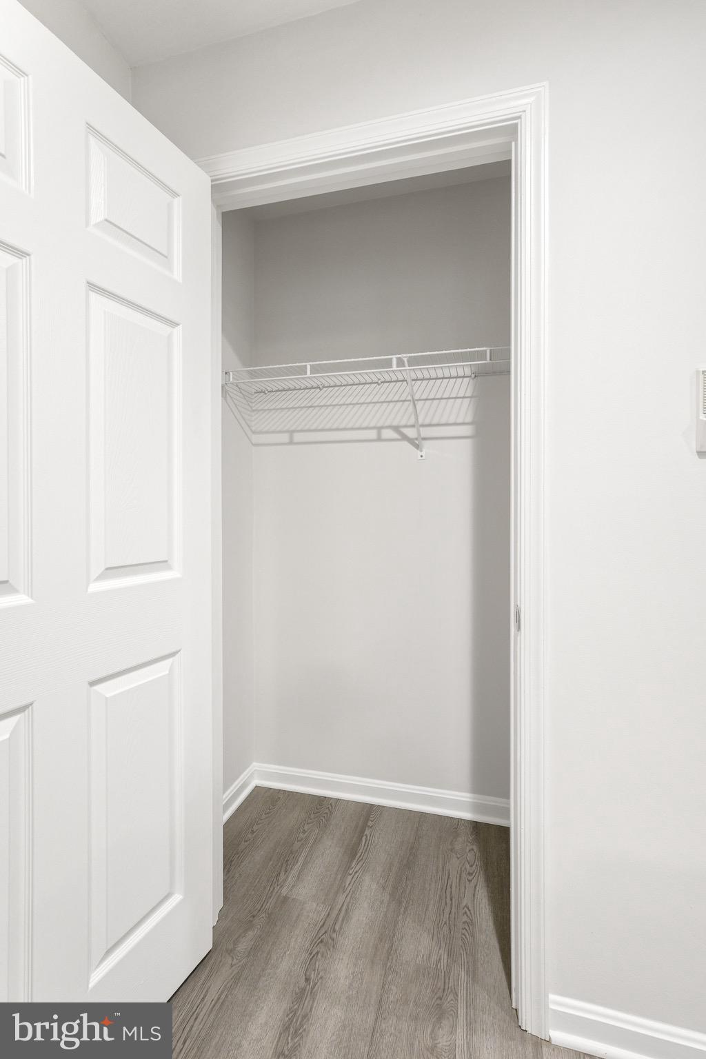 DREAMERS COVE - Residential Lease