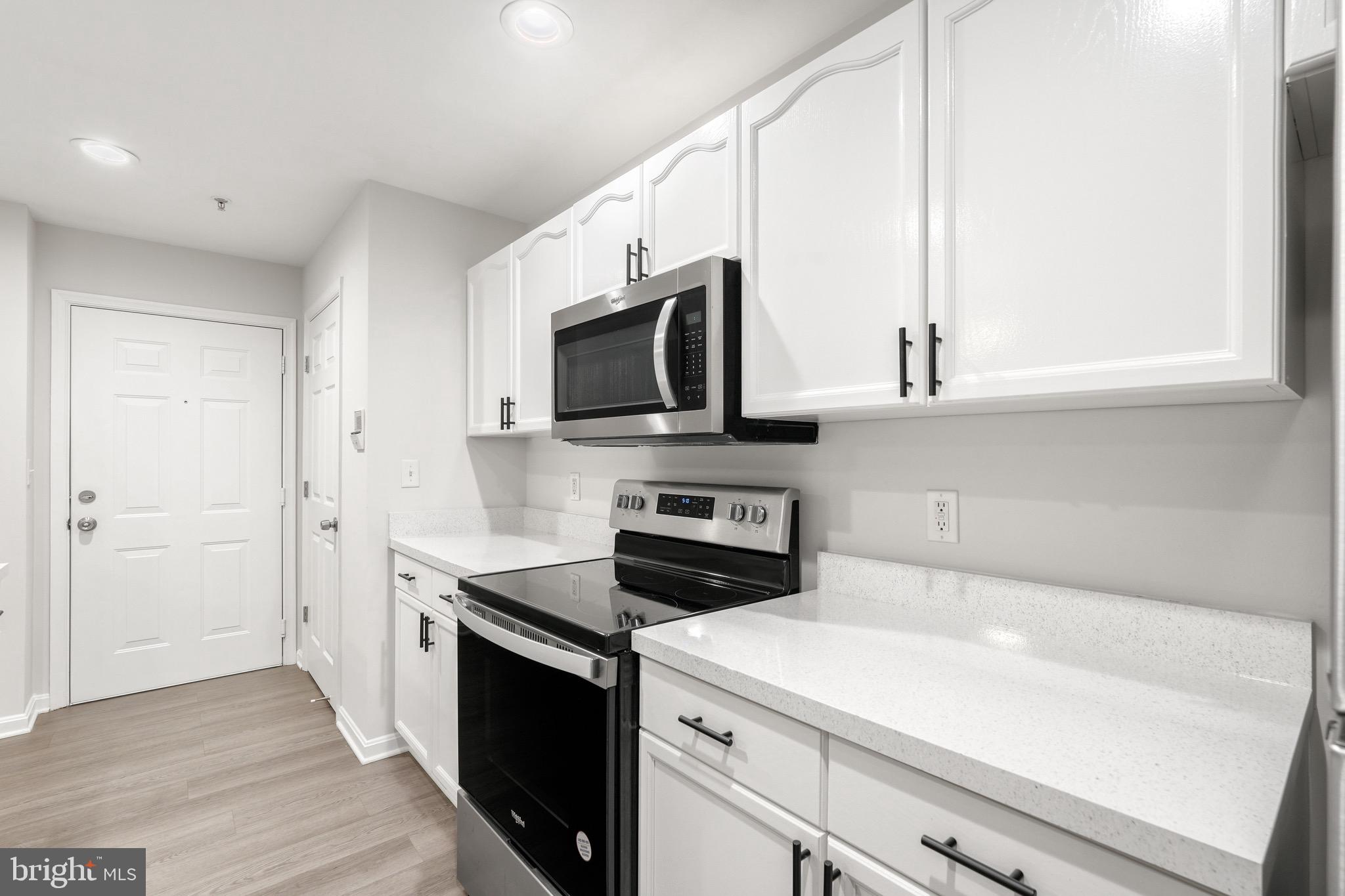 DREAMERS COVE - Residential Lease