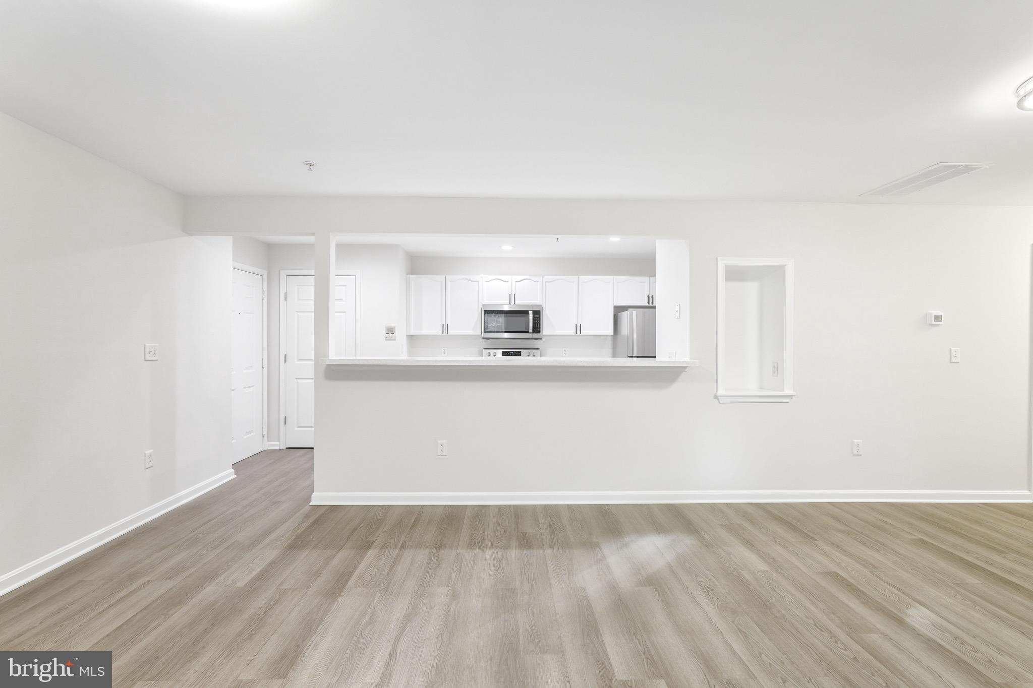 DREAMERS COVE - Residential Lease