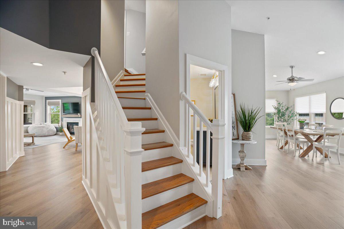 931 OYSTER BAY PLACE