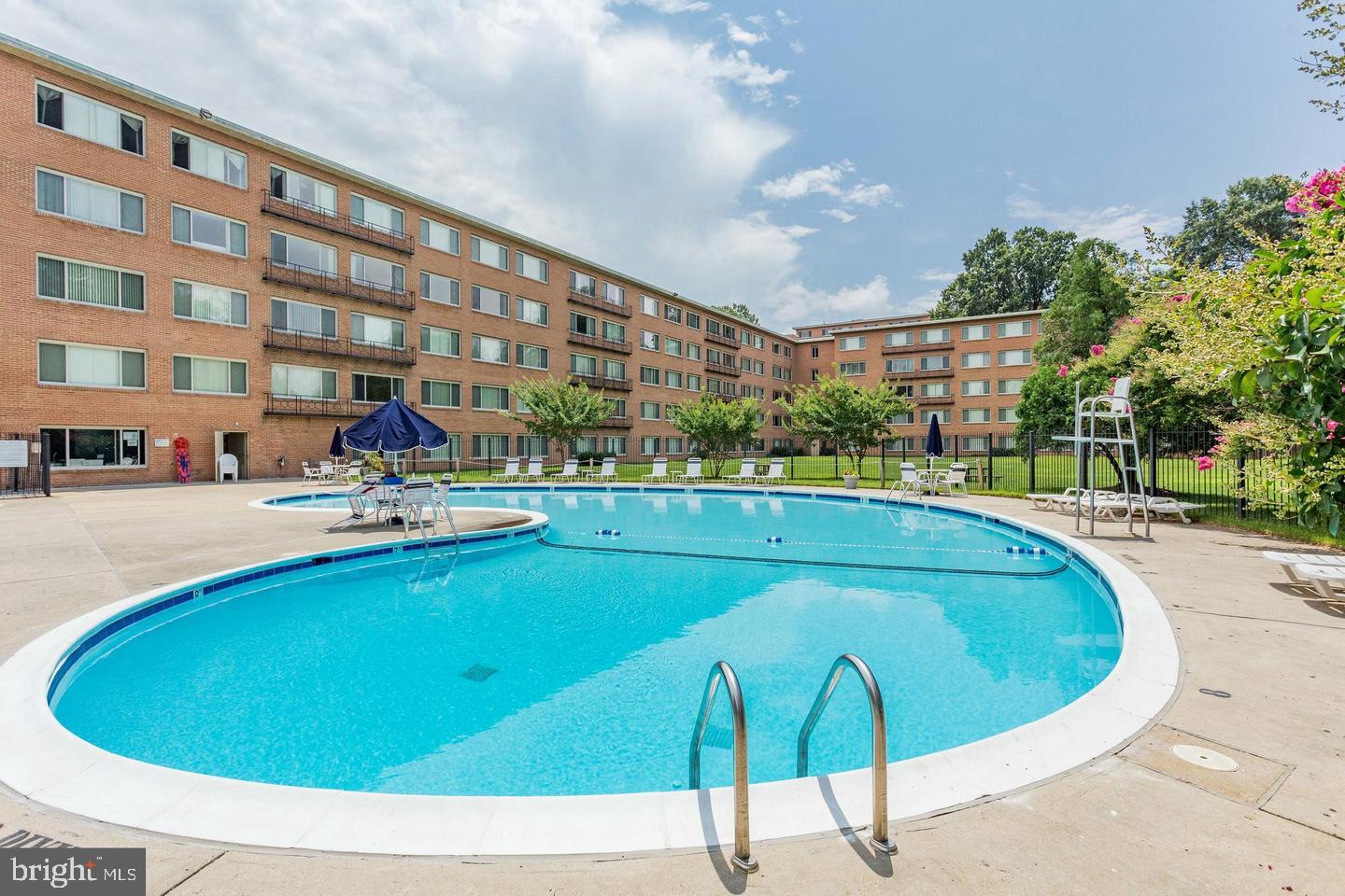 MAIN STREET GREEN - Residential Lease