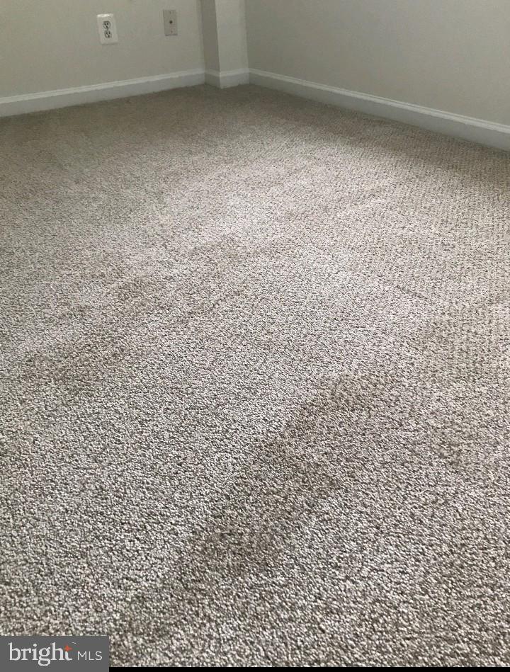 MAIN STREET GREEN - Residential Lease