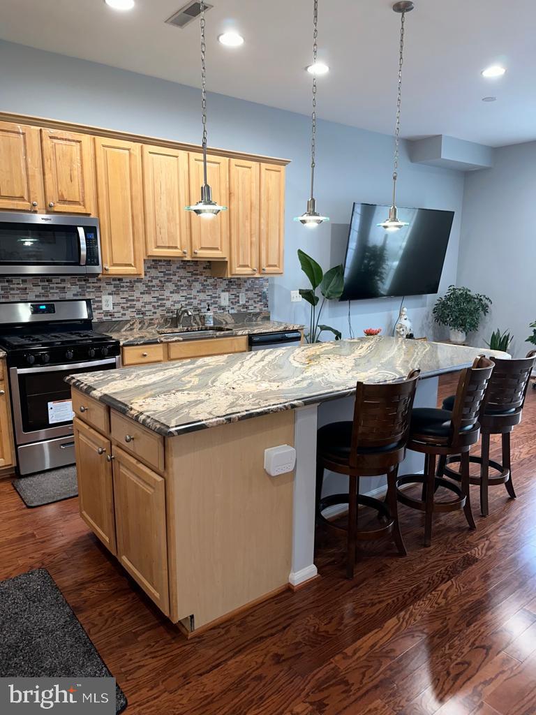 BELMONT GREENE - Residential Lease