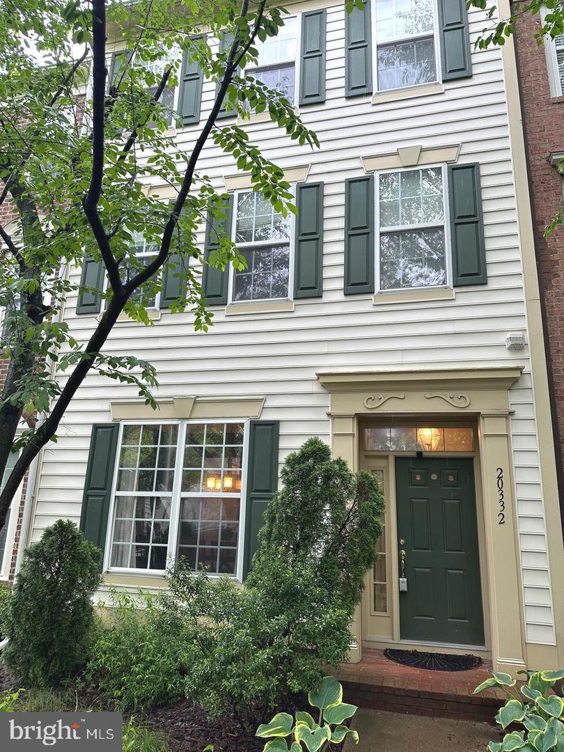 BELMONT GREENE - Residential Lease