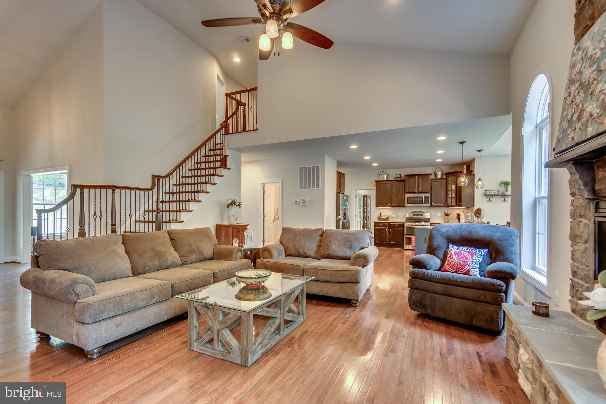 SHERWOOD ON THE RIVER - Residential