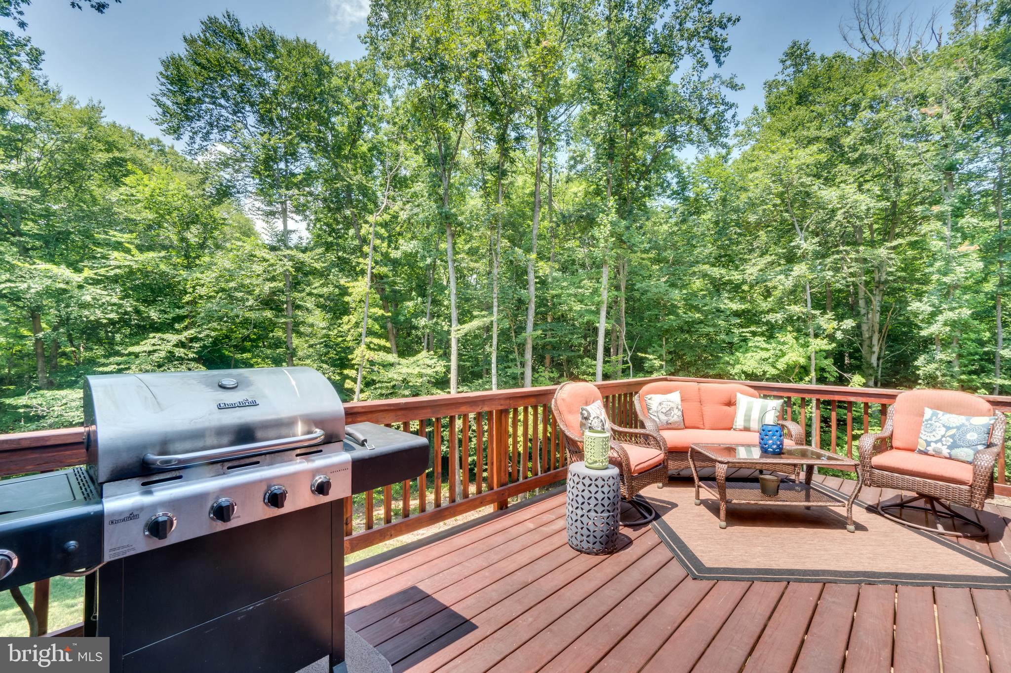 SHERWOOD ON THE RIVER - Residential