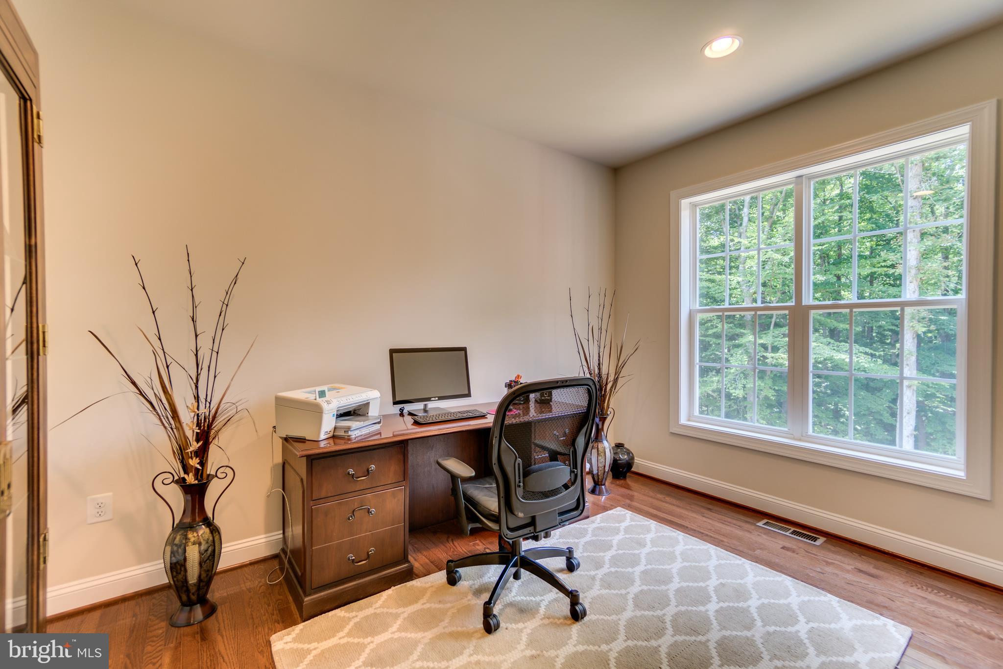 SHERWOOD ON THE RIVER - Residential