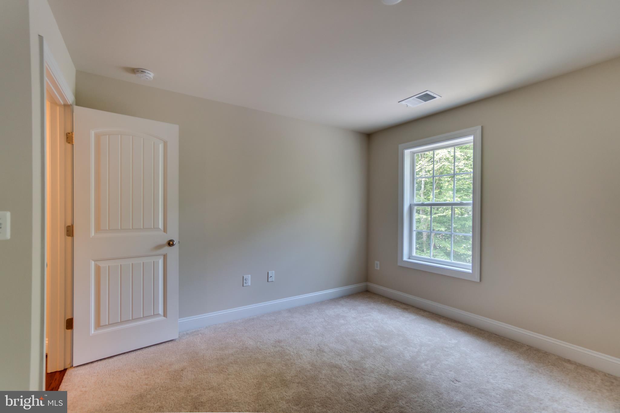 SHERWOOD ON THE RIVER - Residential