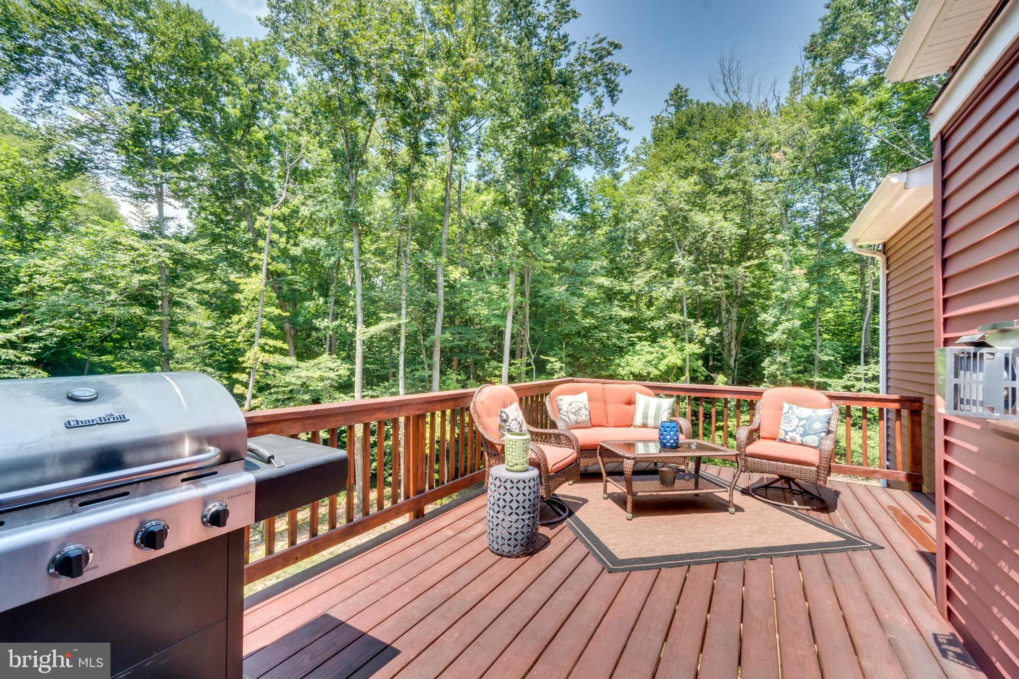 SHERWOOD ON THE RIVER - Residential