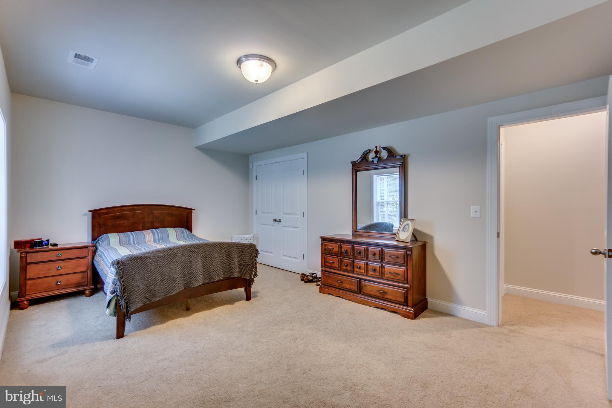 SHERWOOD ON THE RIVER - Residential