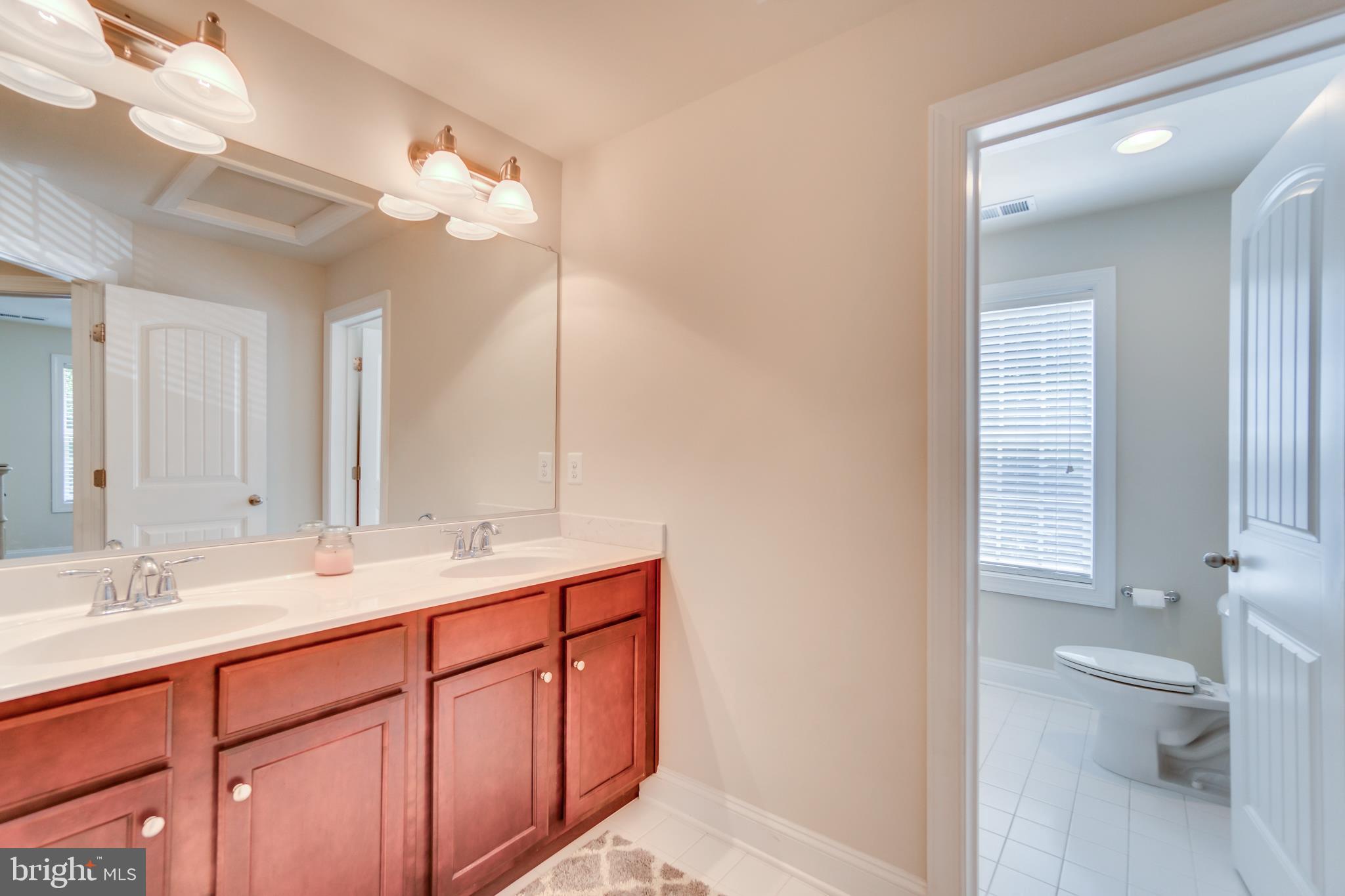 SHERWOOD ON THE RIVER - Residential