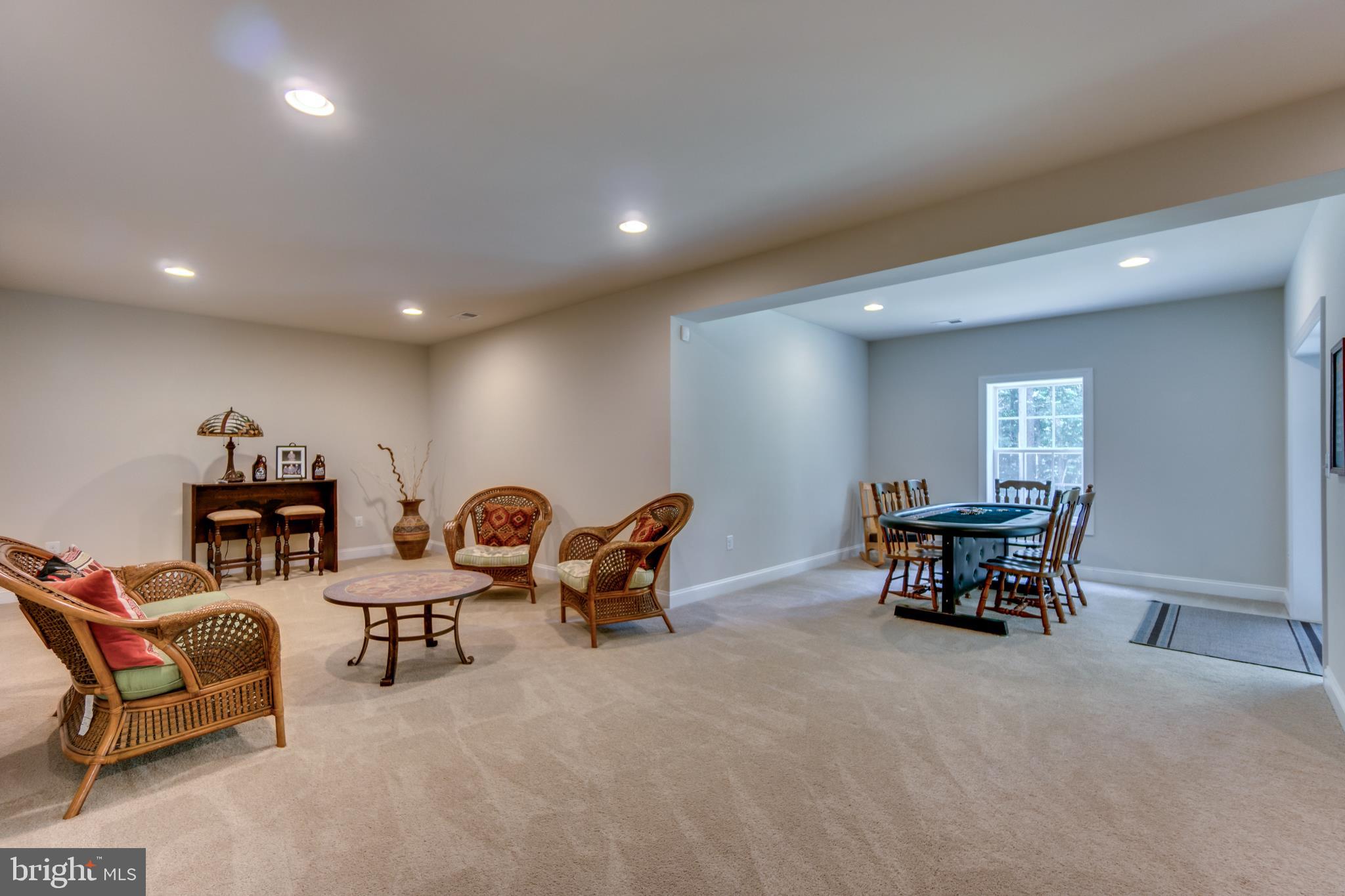 SHERWOOD ON THE RIVER - Residential