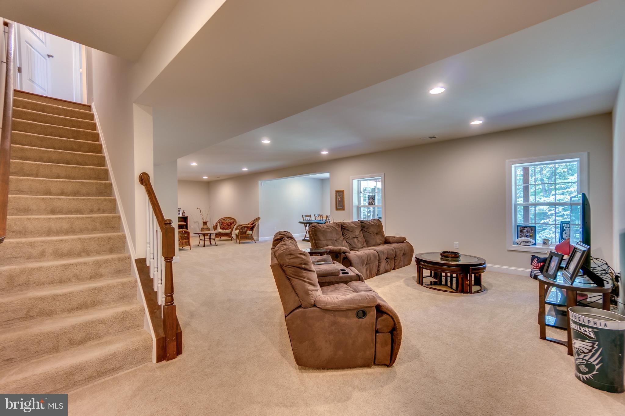 SHERWOOD ON THE RIVER - Residential