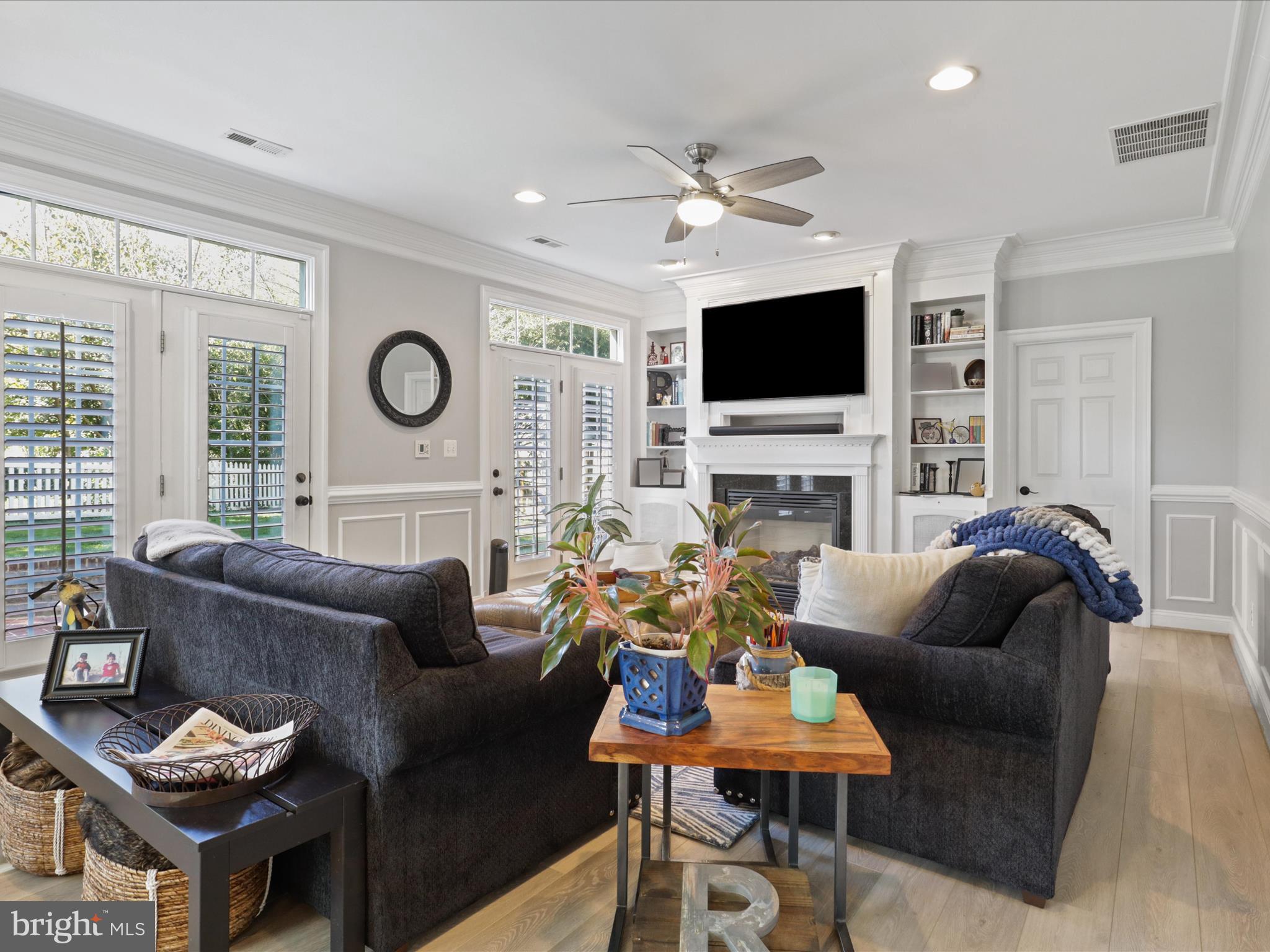 KENSINGTON ESTATES - Residential