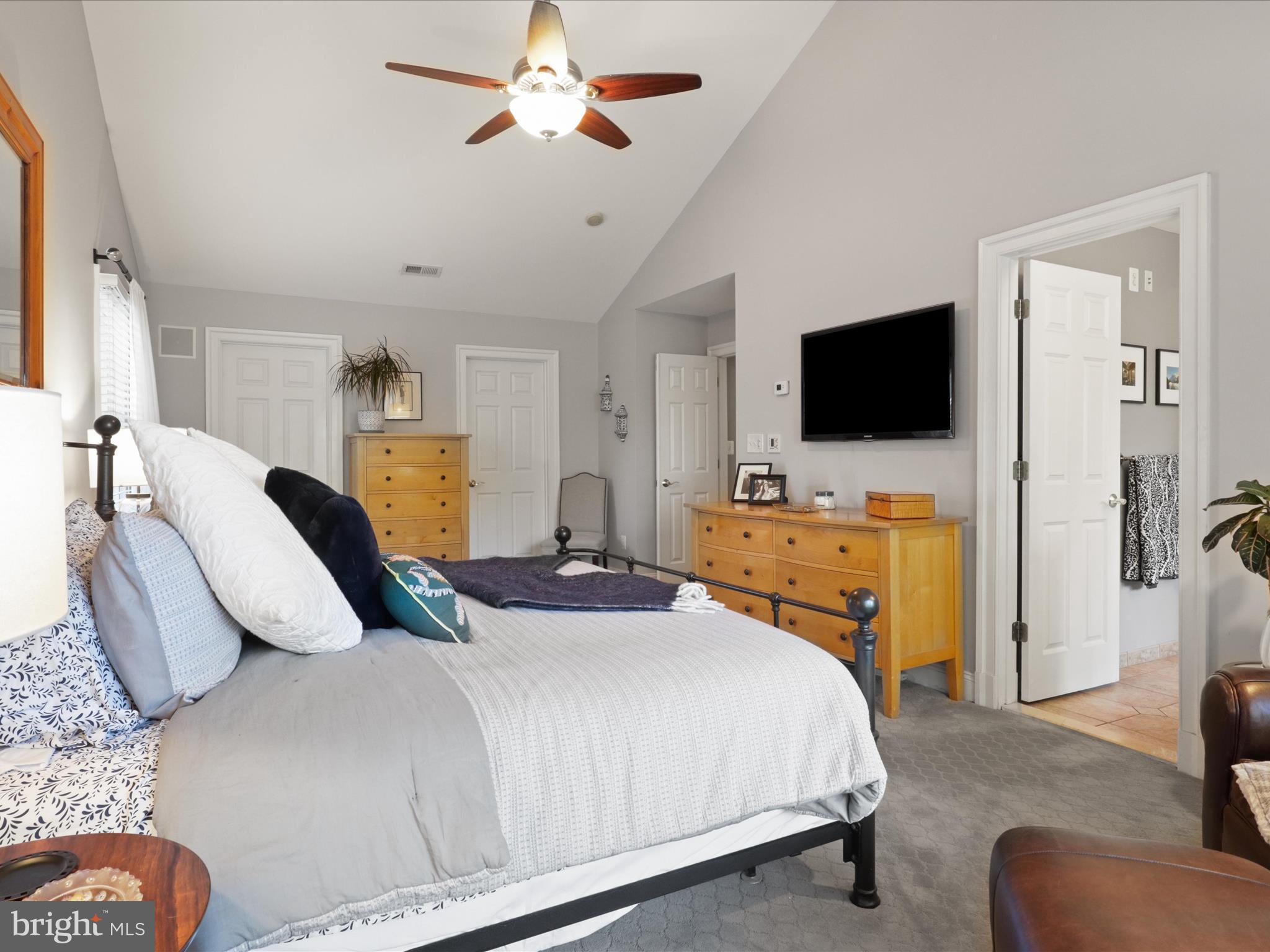 KENSINGTON ESTATES - Residential