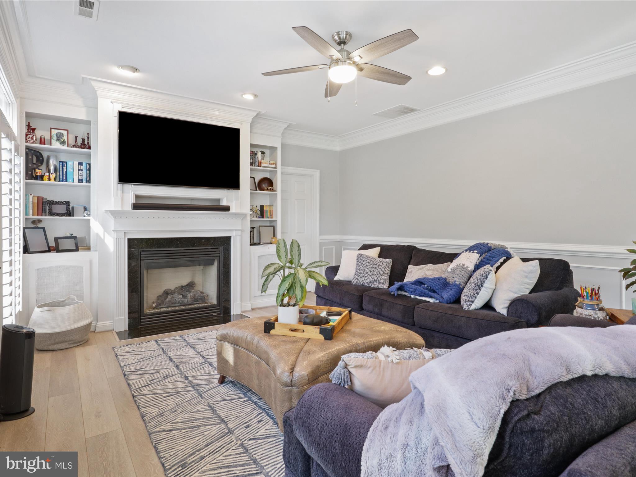 KENSINGTON ESTATES - Residential