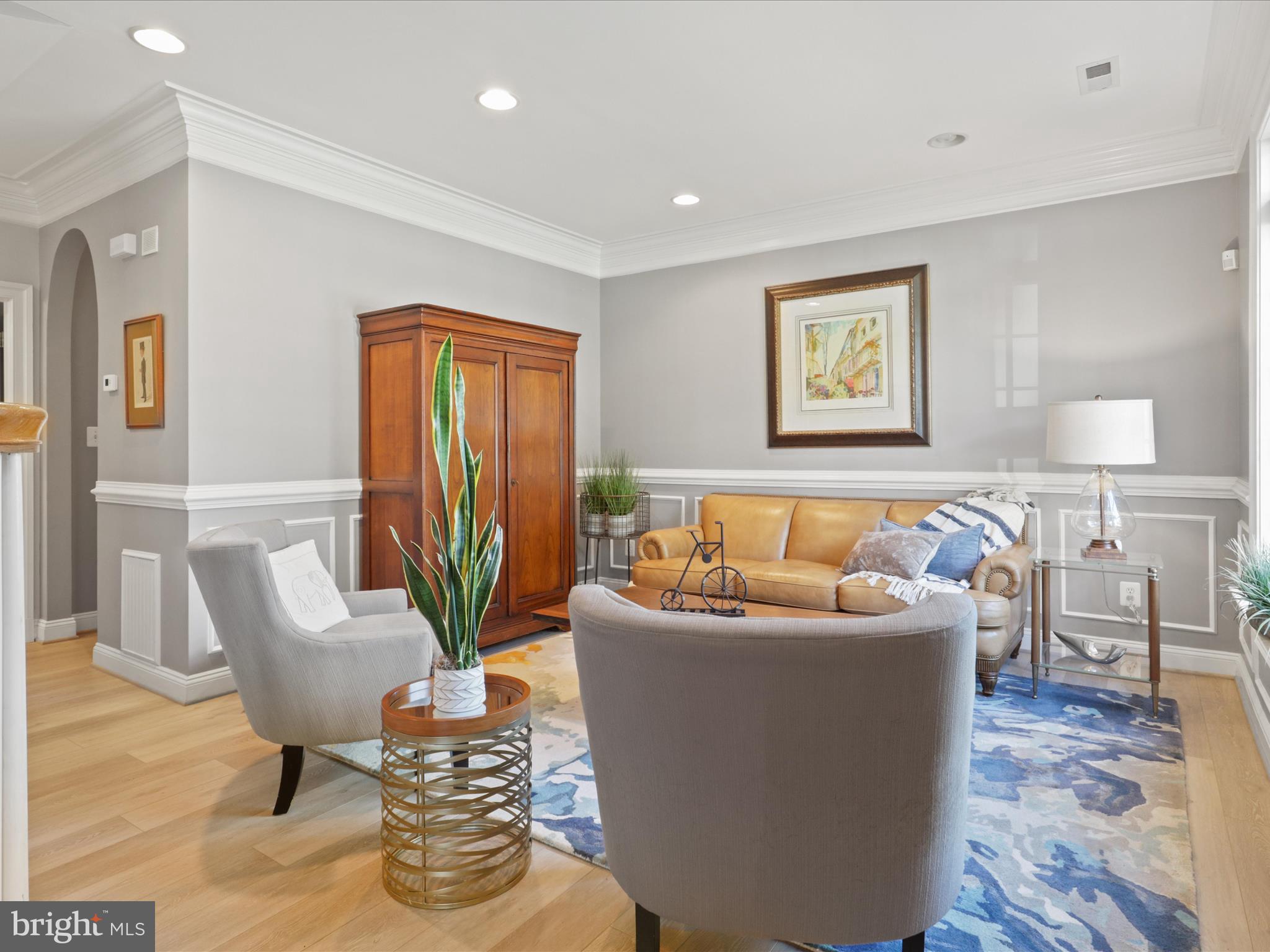 KENSINGTON ESTATES - Residential