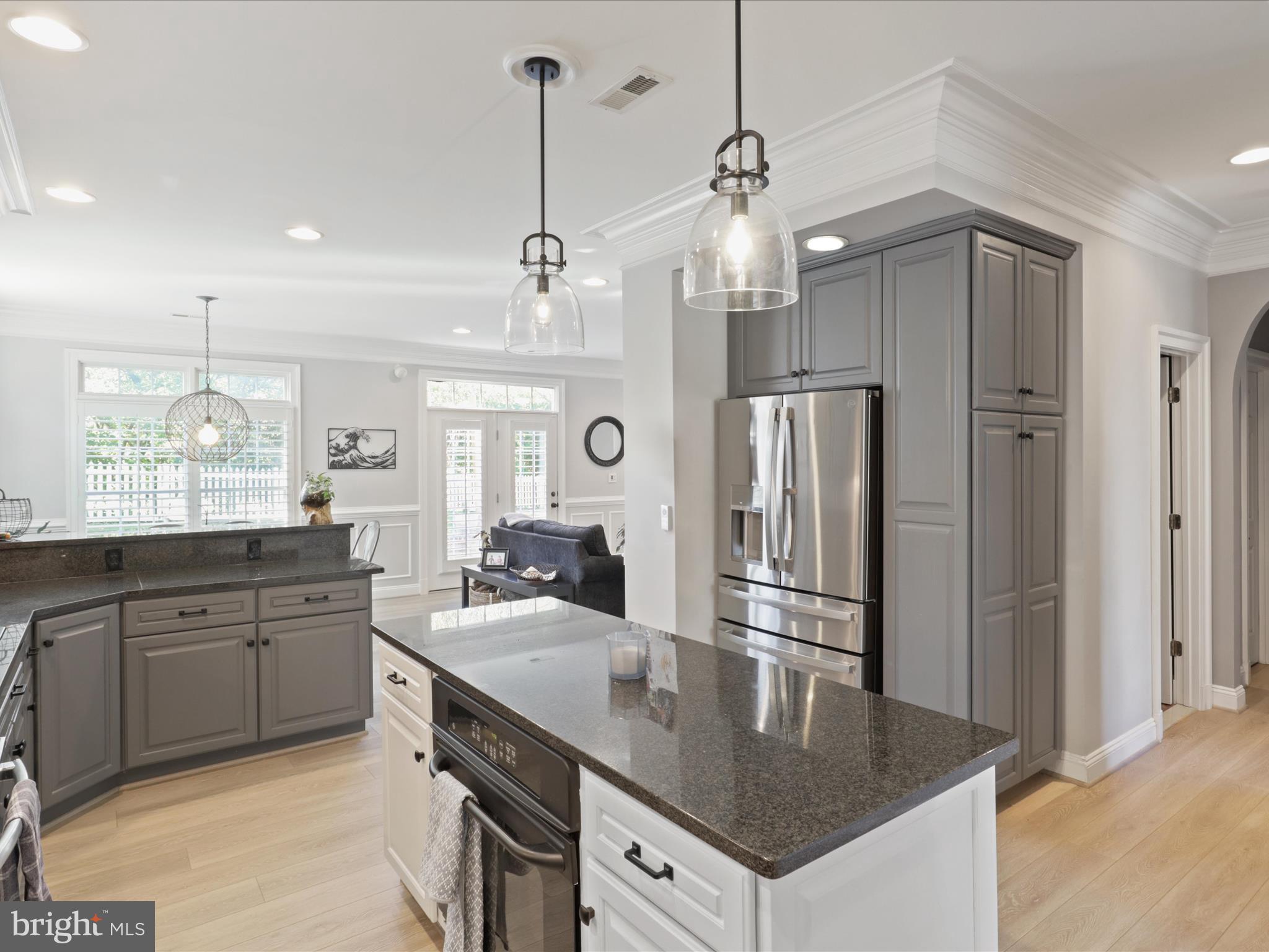 KENSINGTON ESTATES - Residential