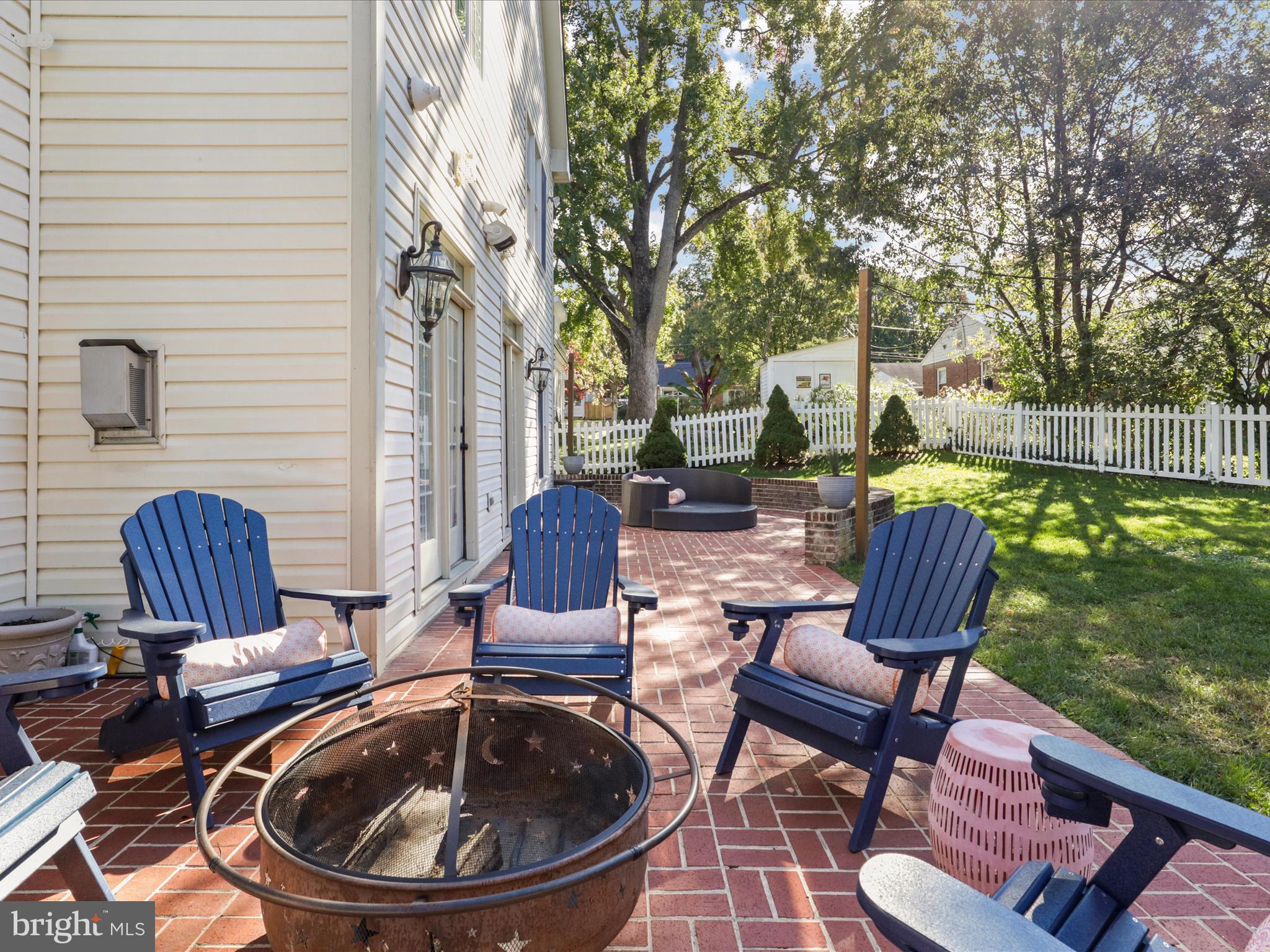 KENSINGTON ESTATES - Residential