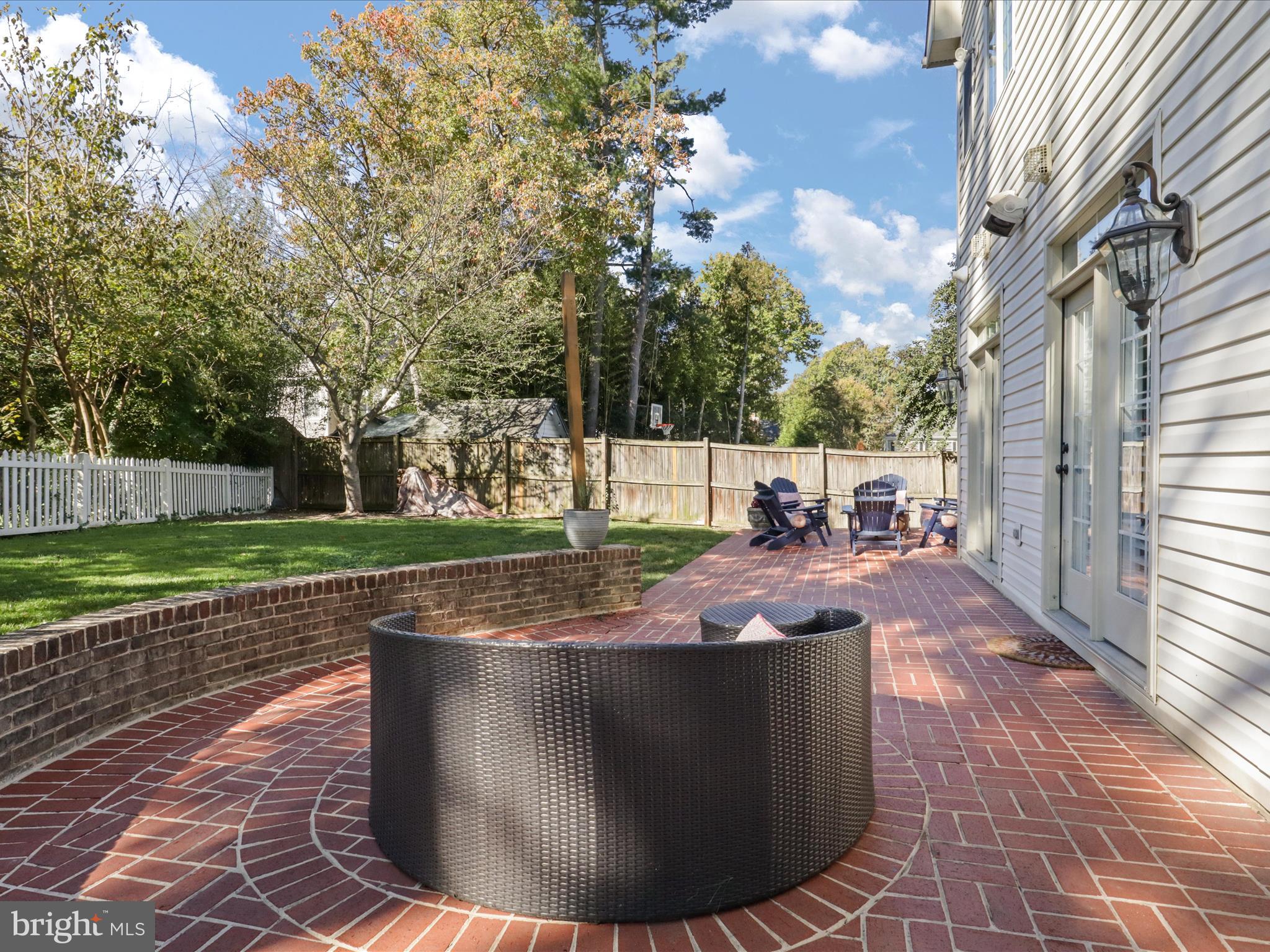 KENSINGTON ESTATES - Residential