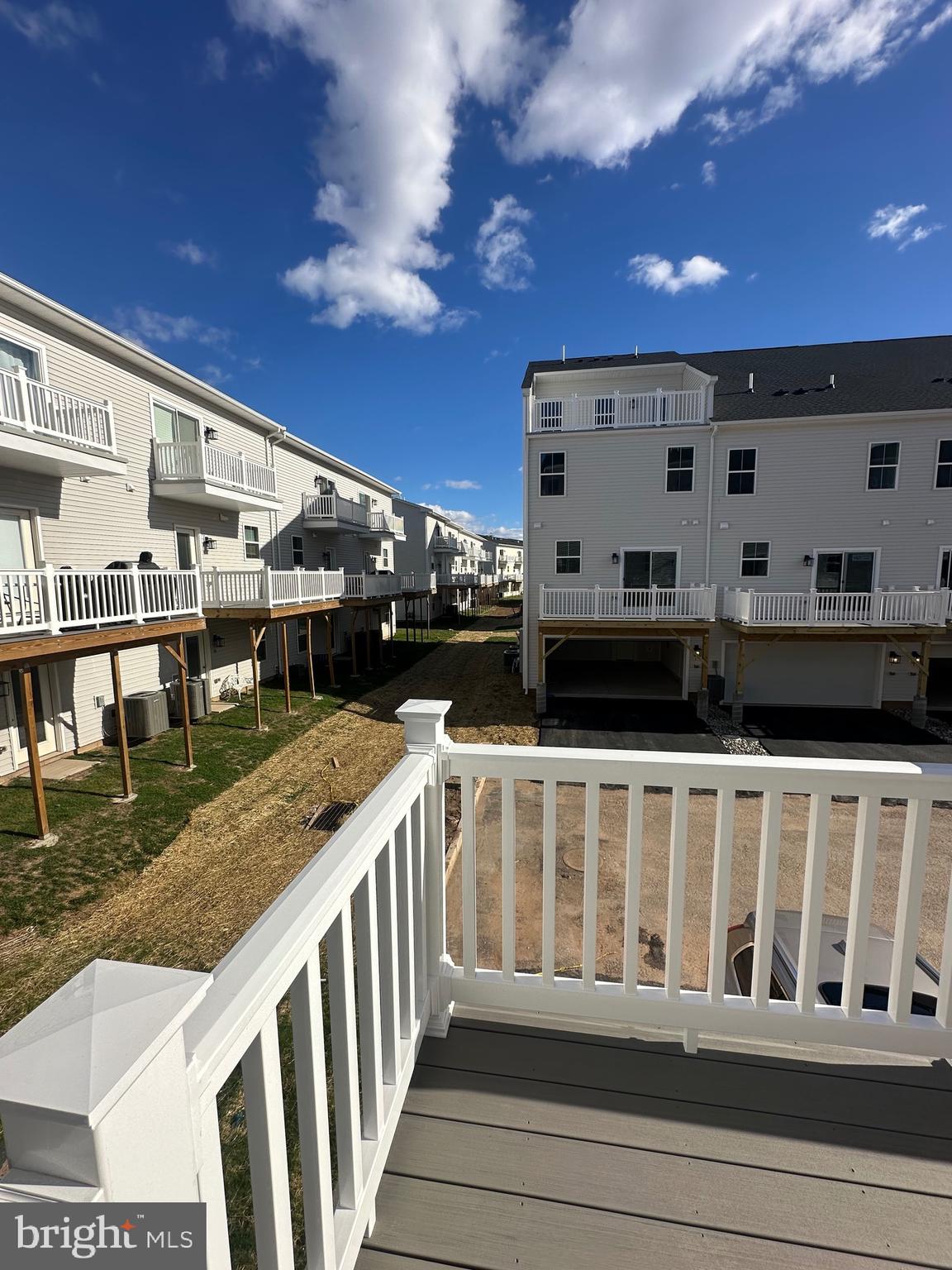 RIVER POINTE - Residential Lease