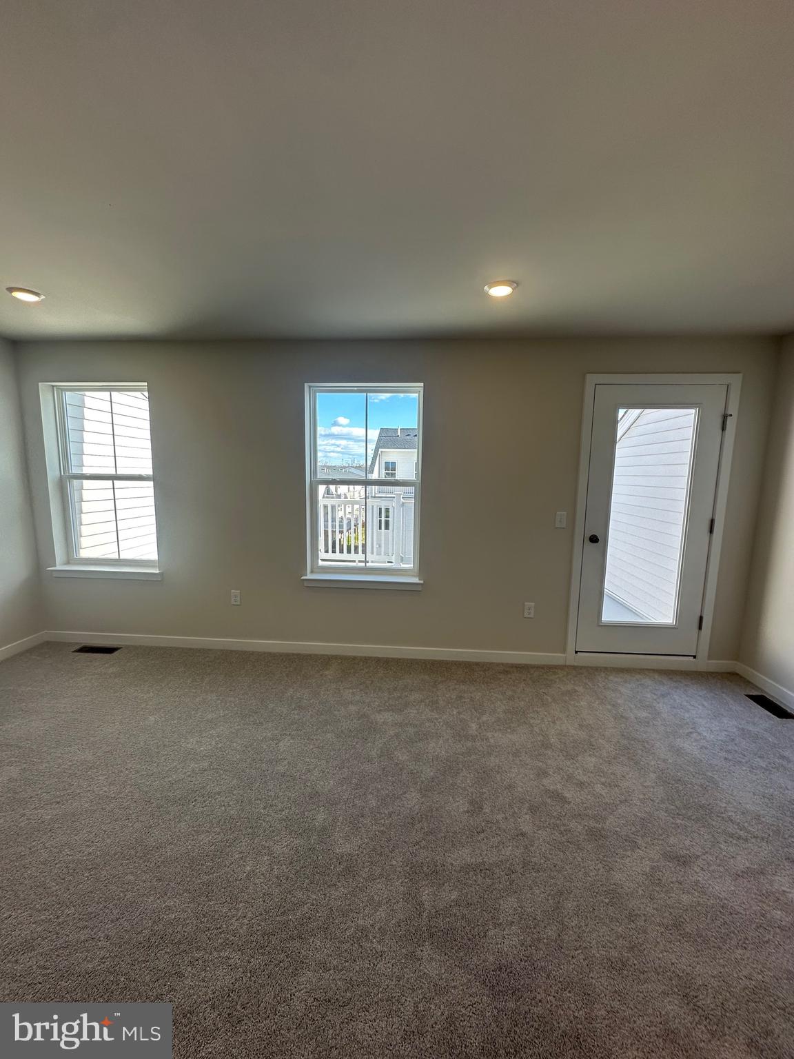 RIVER POINTE - Residential Lease