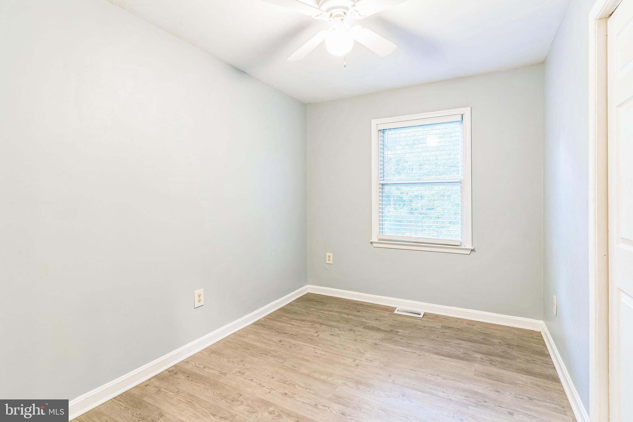 CLIFFTON ON THE POTOMAC - Residential