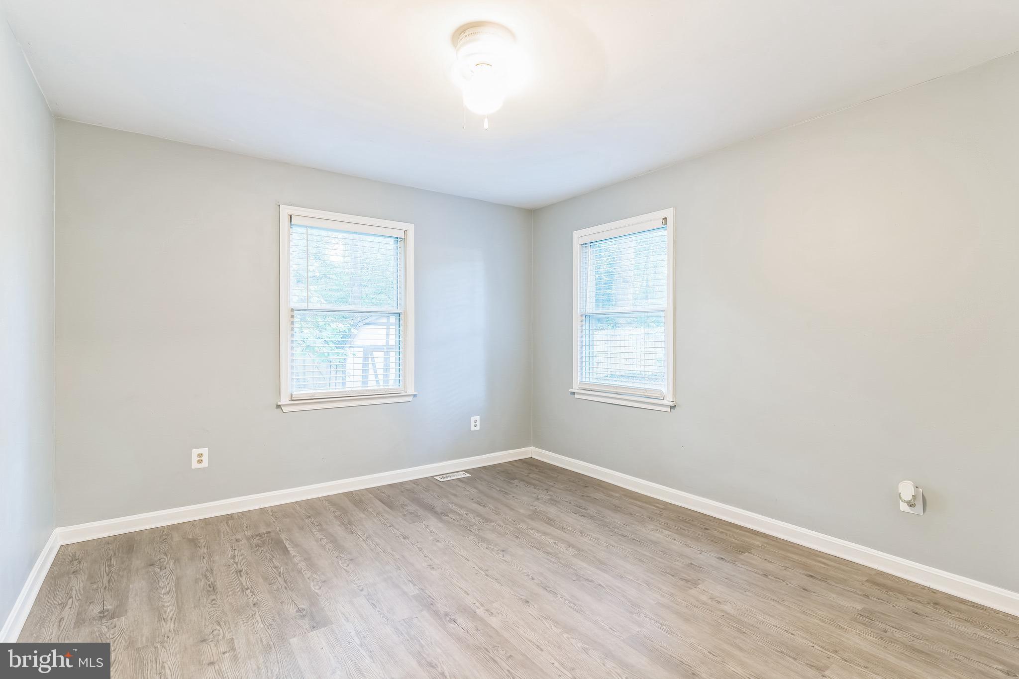 CLIFFTON ON THE POTOMAC - Residential