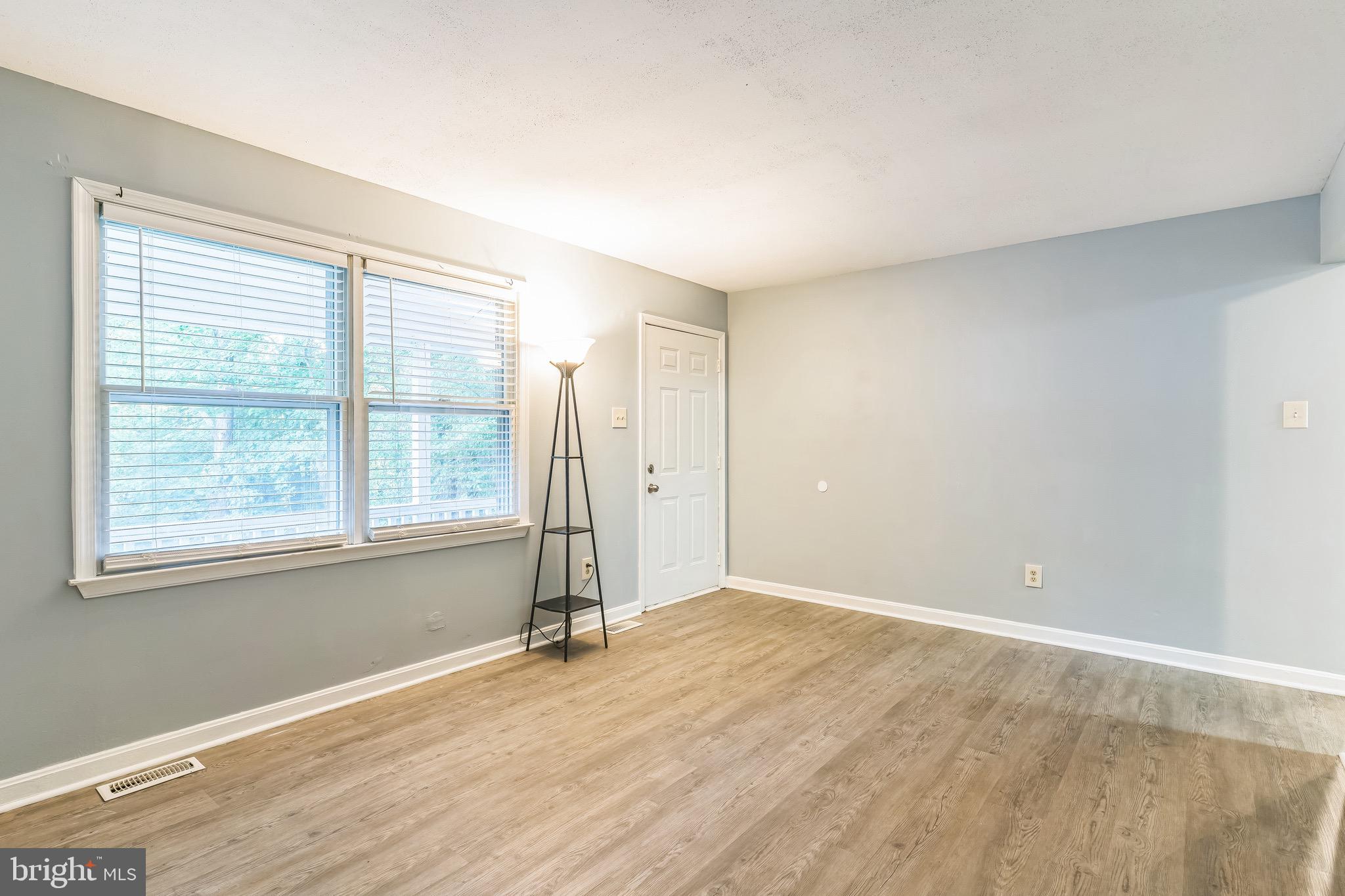 CLIFFTON ON THE POTOMAC - Residential