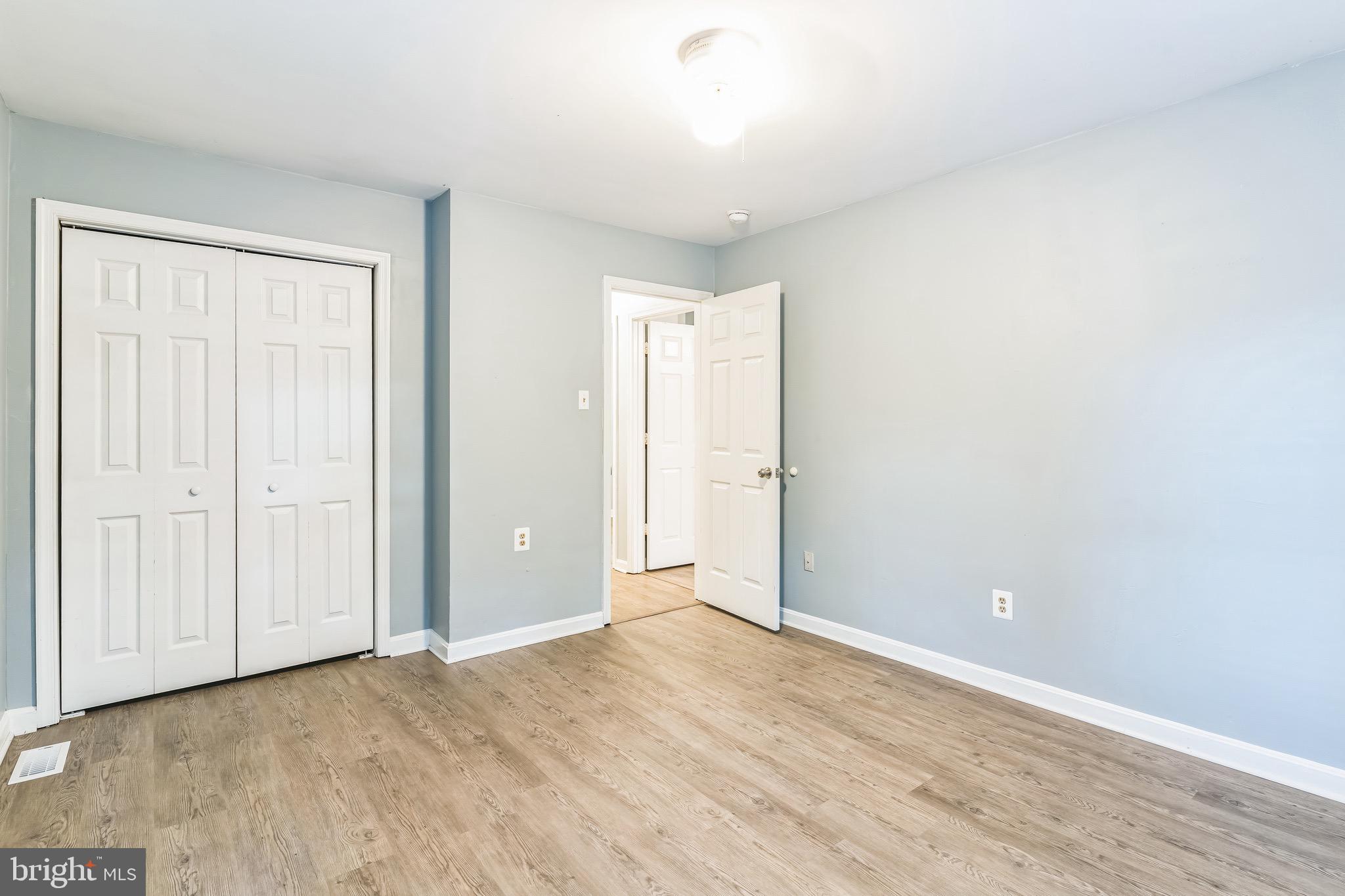 CLIFFTON ON THE POTOMAC - Residential