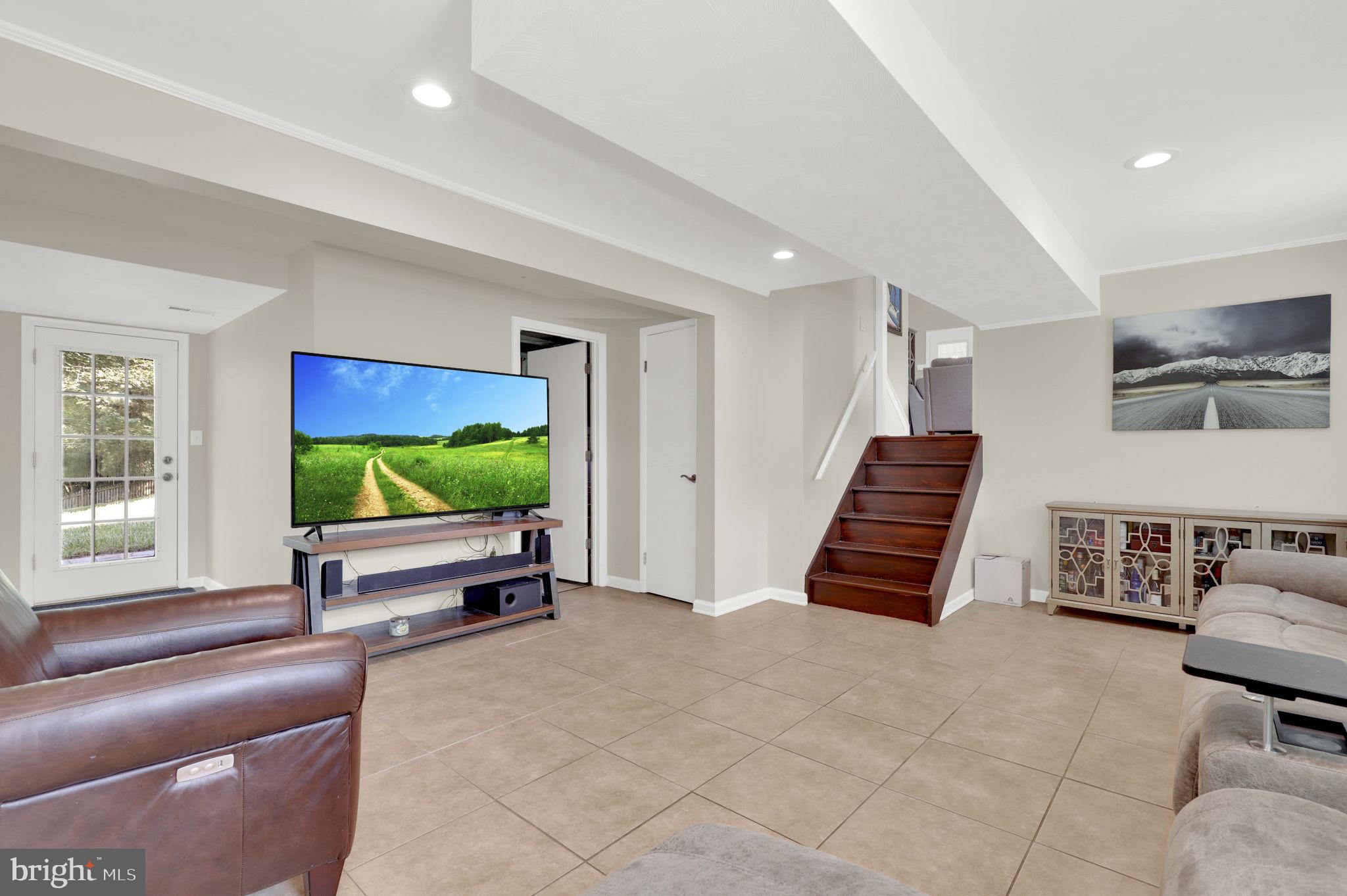 EMORY HILLS - Residential