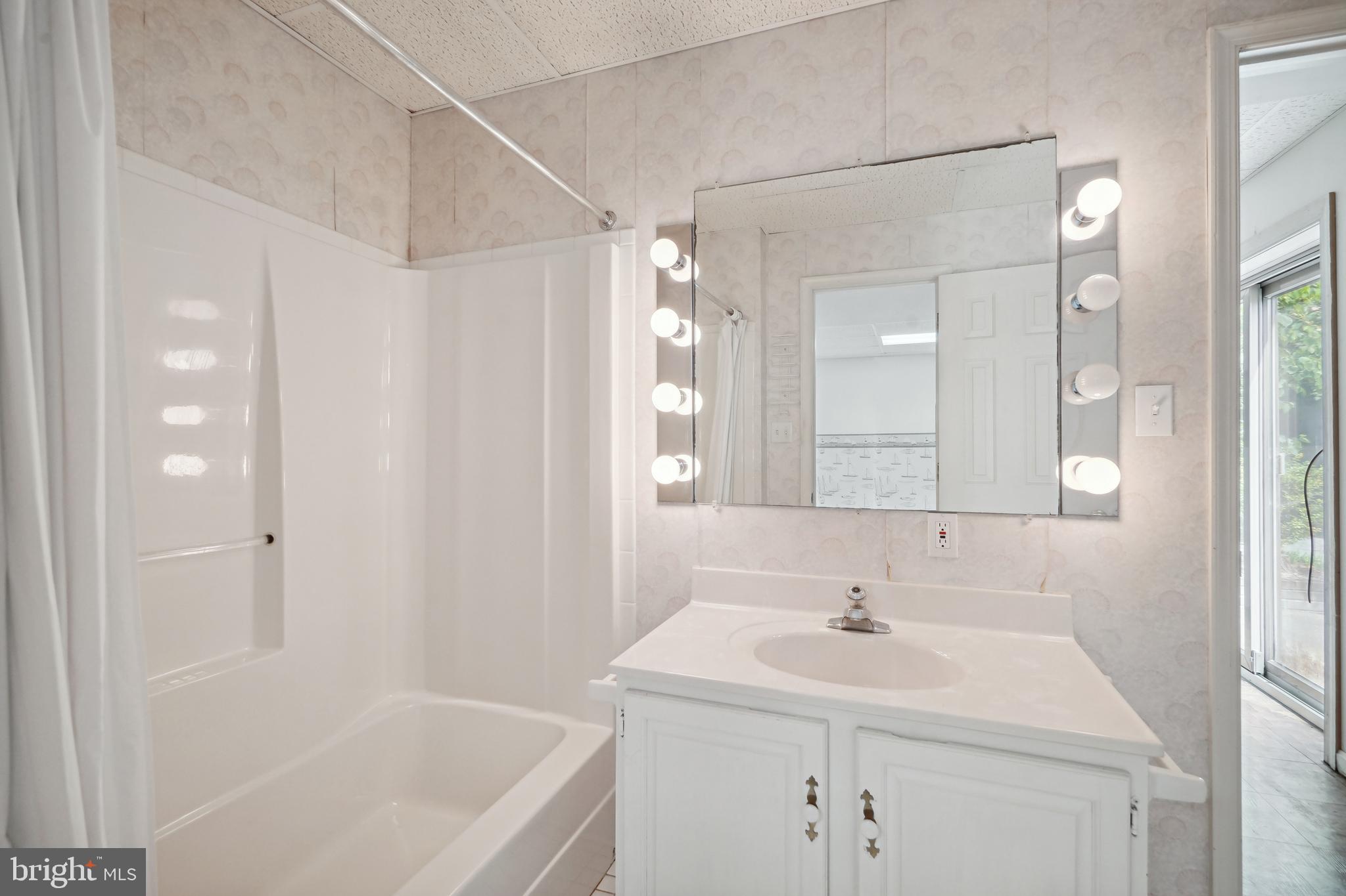 BENNETT ESTATES - Residential