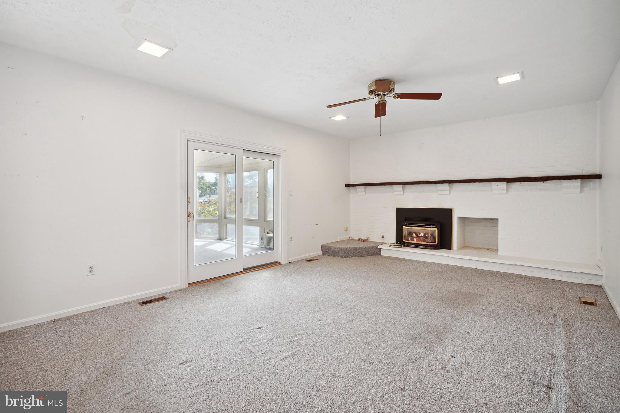 BENNETT ESTATES - Residential