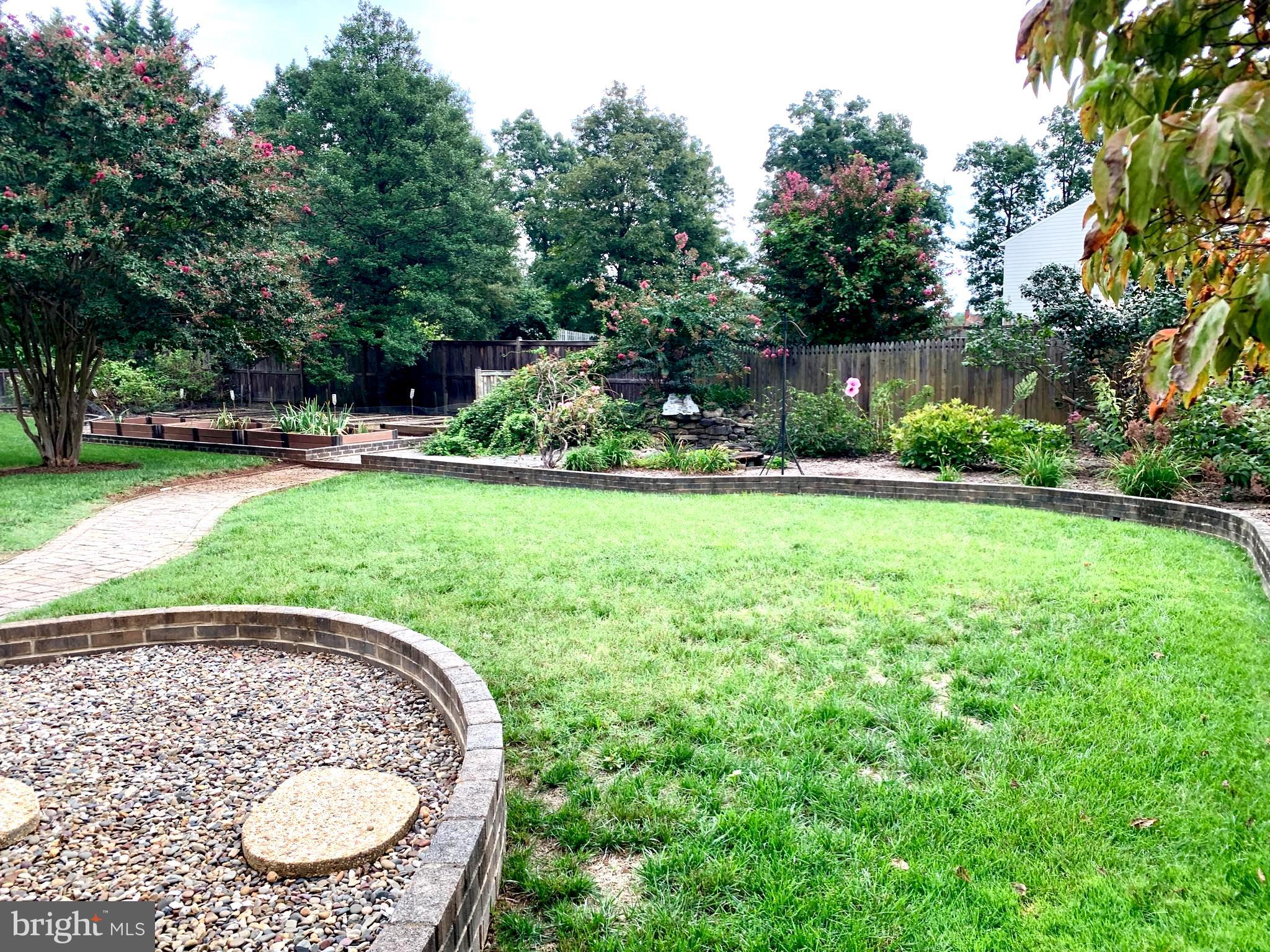 BENNETT ESTATES - Residential