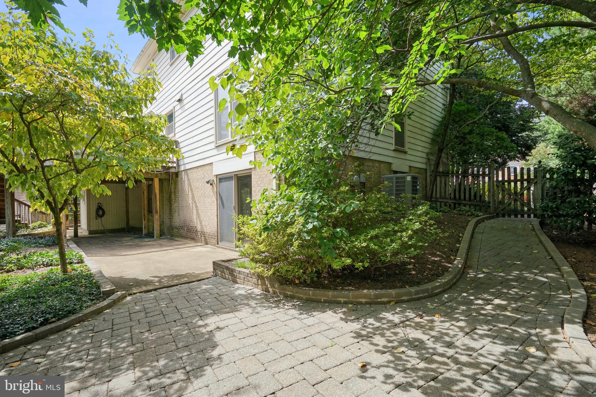 BENNETT ESTATES - Residential