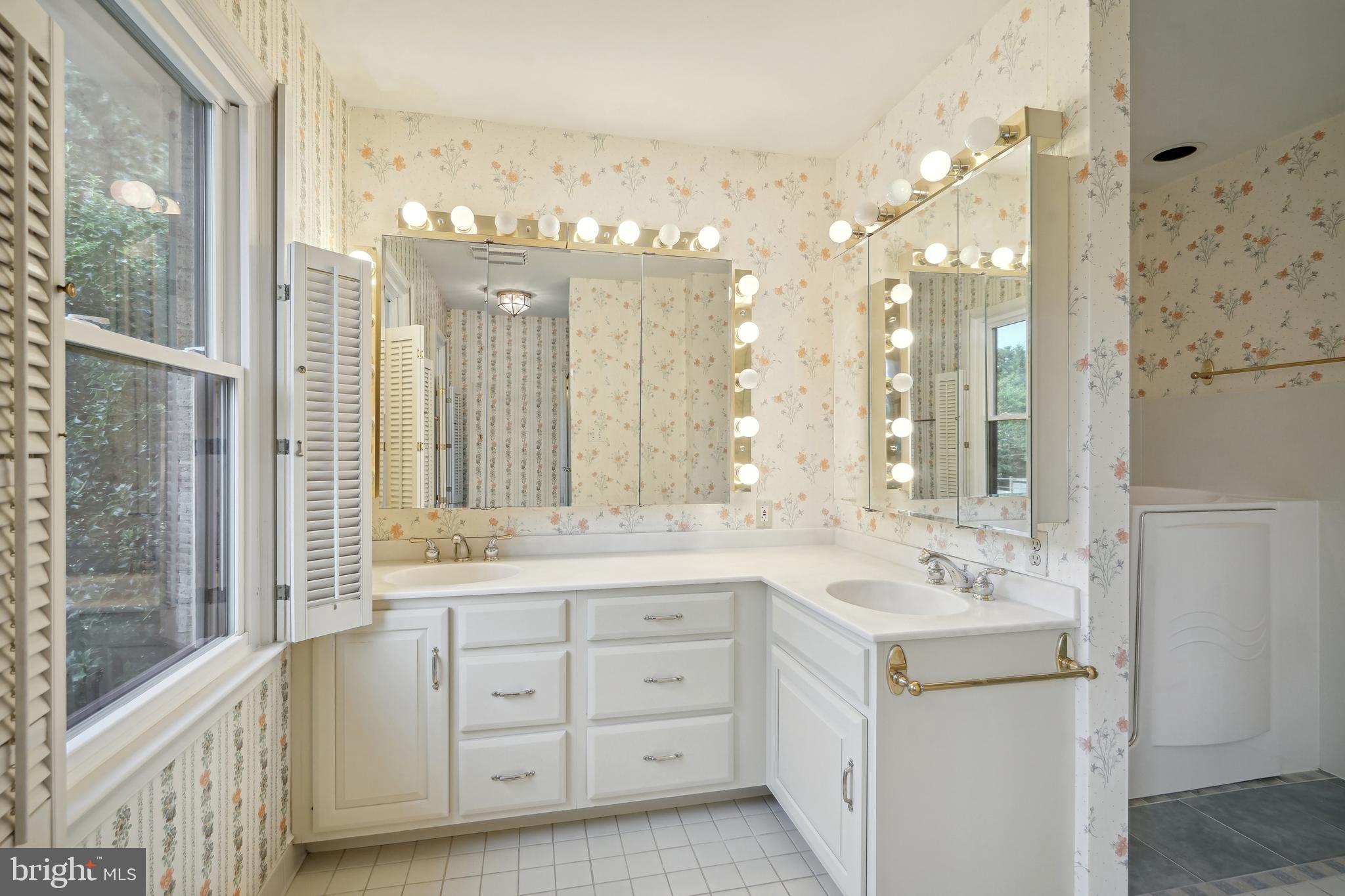 BENNETT ESTATES - Residential