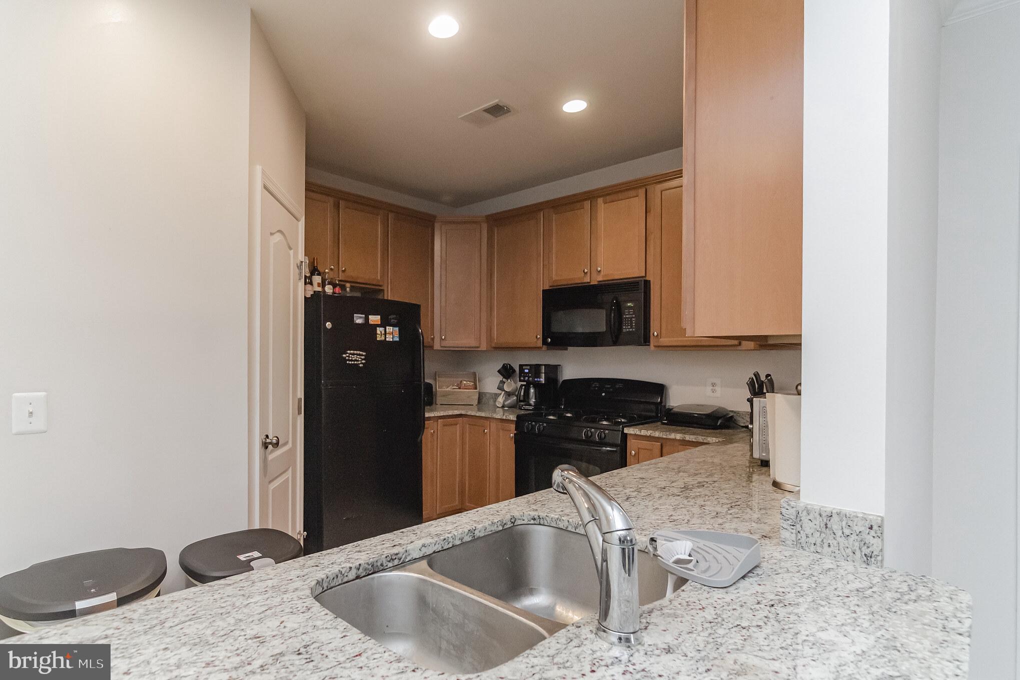 MERCER PARK CONDOMINIUM - Residential