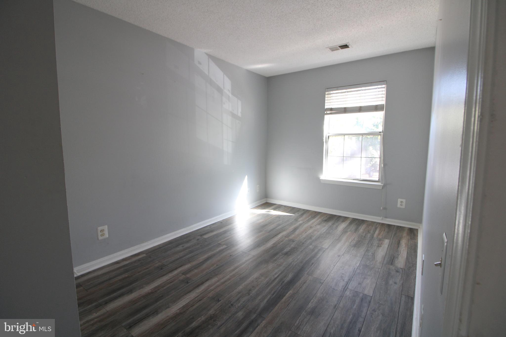 HEIGHTS AT PENDERBROOK - Residential Lease