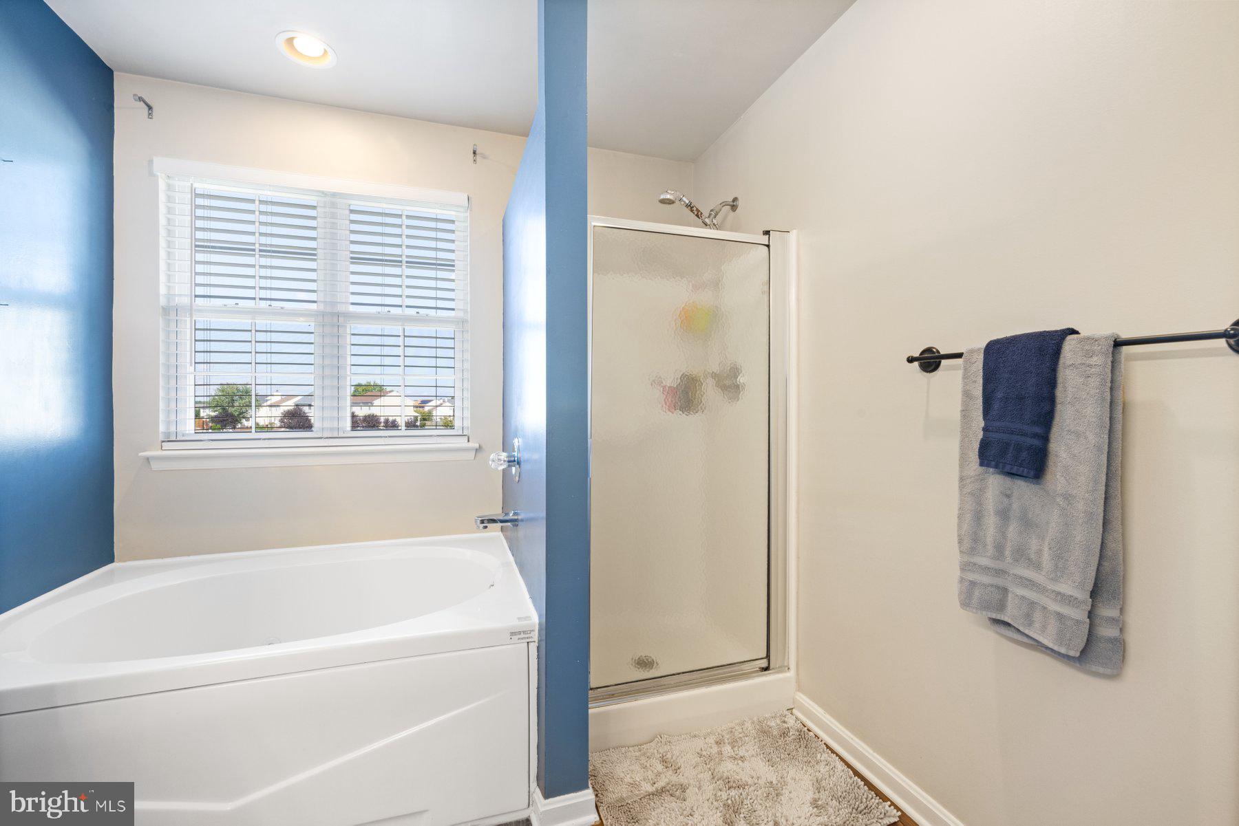 MEADOWBROOK - Residential