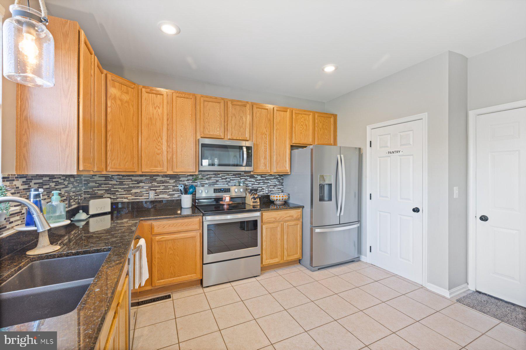 MEADOWBROOK - Residential