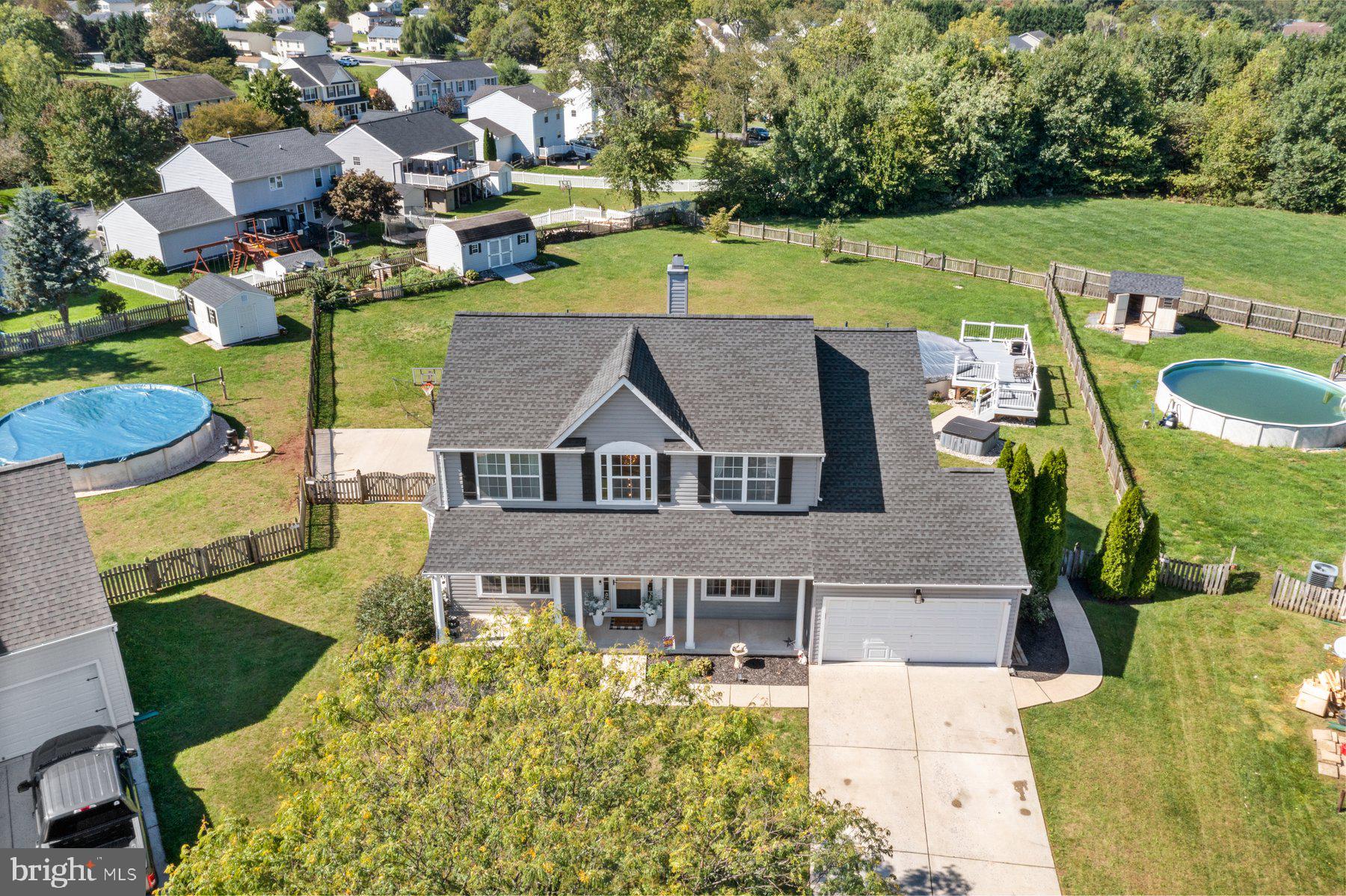 MEADOWBROOK - Residential