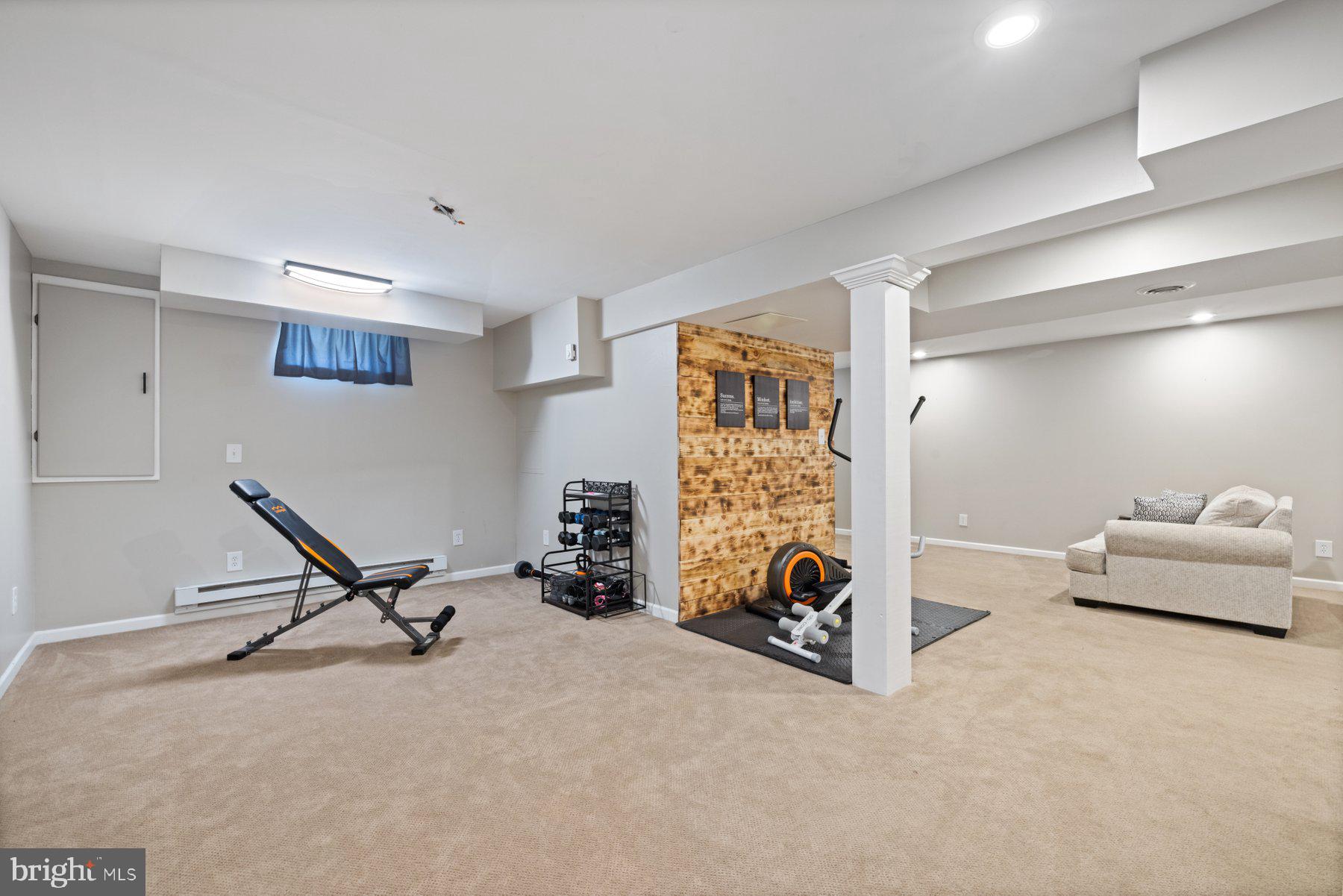 MEADOWBROOK - Residential