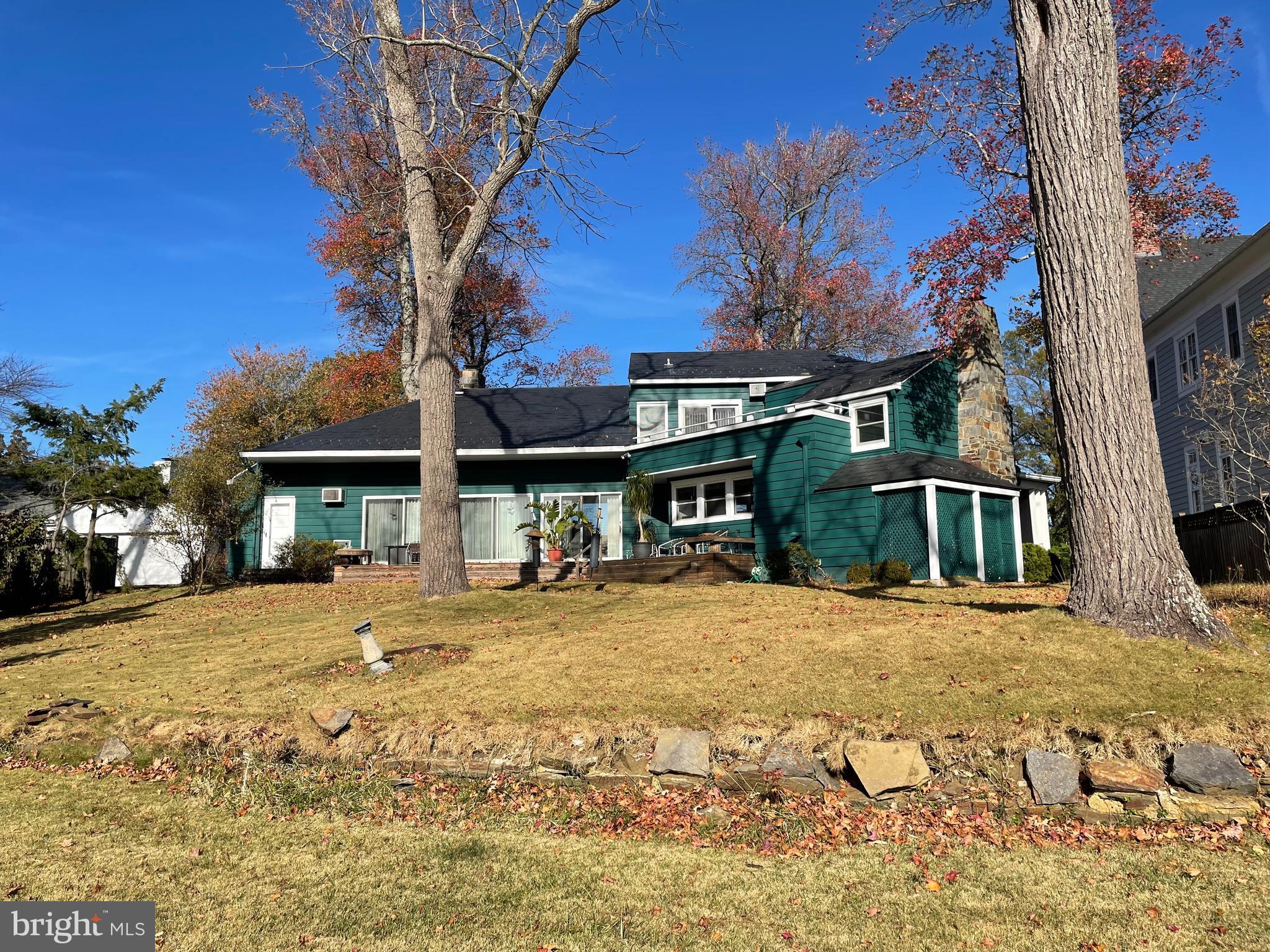 ANNAPOLIS ROADS - Residential