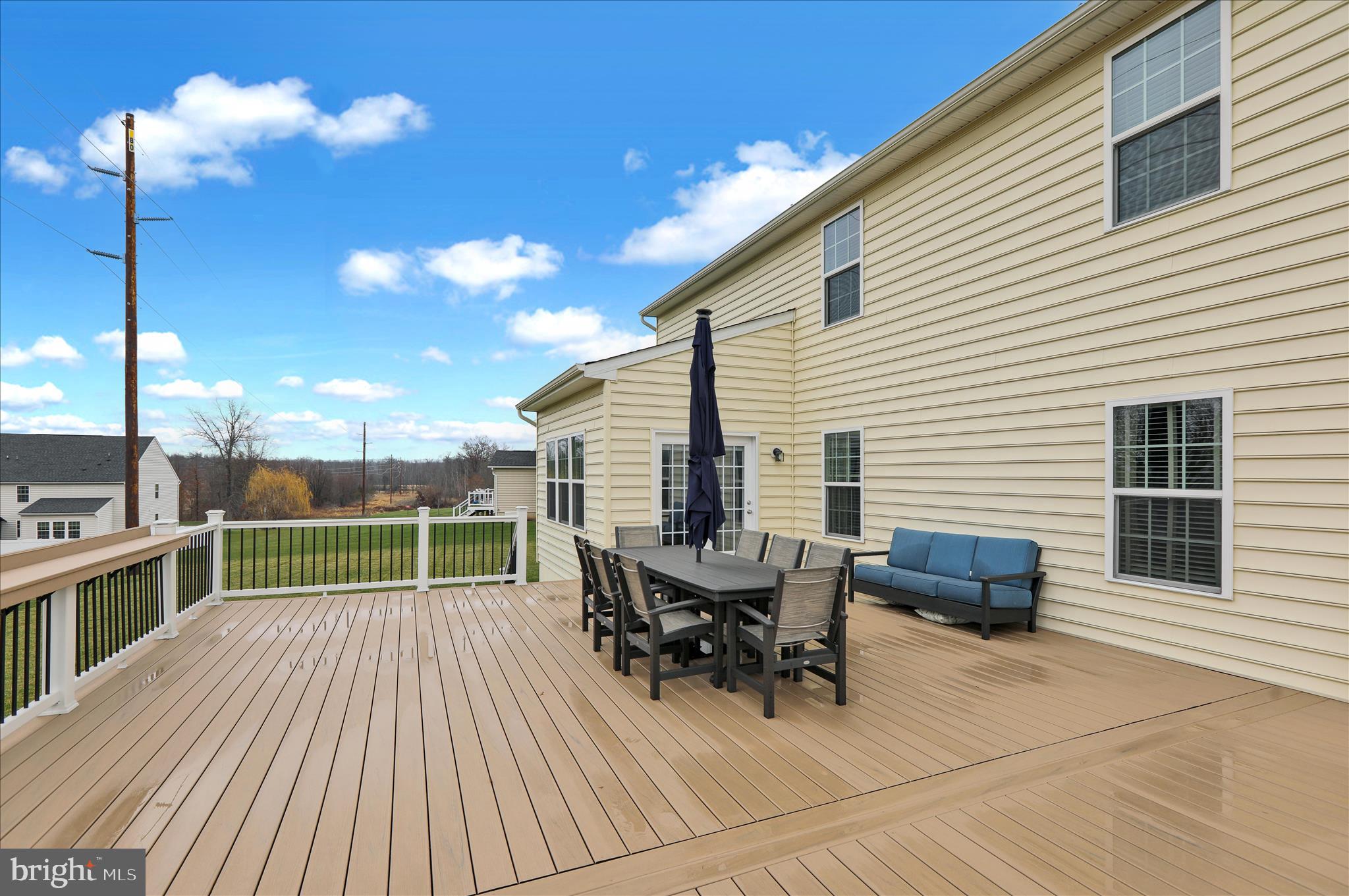 PRES AT MONTGOMERY - Residential