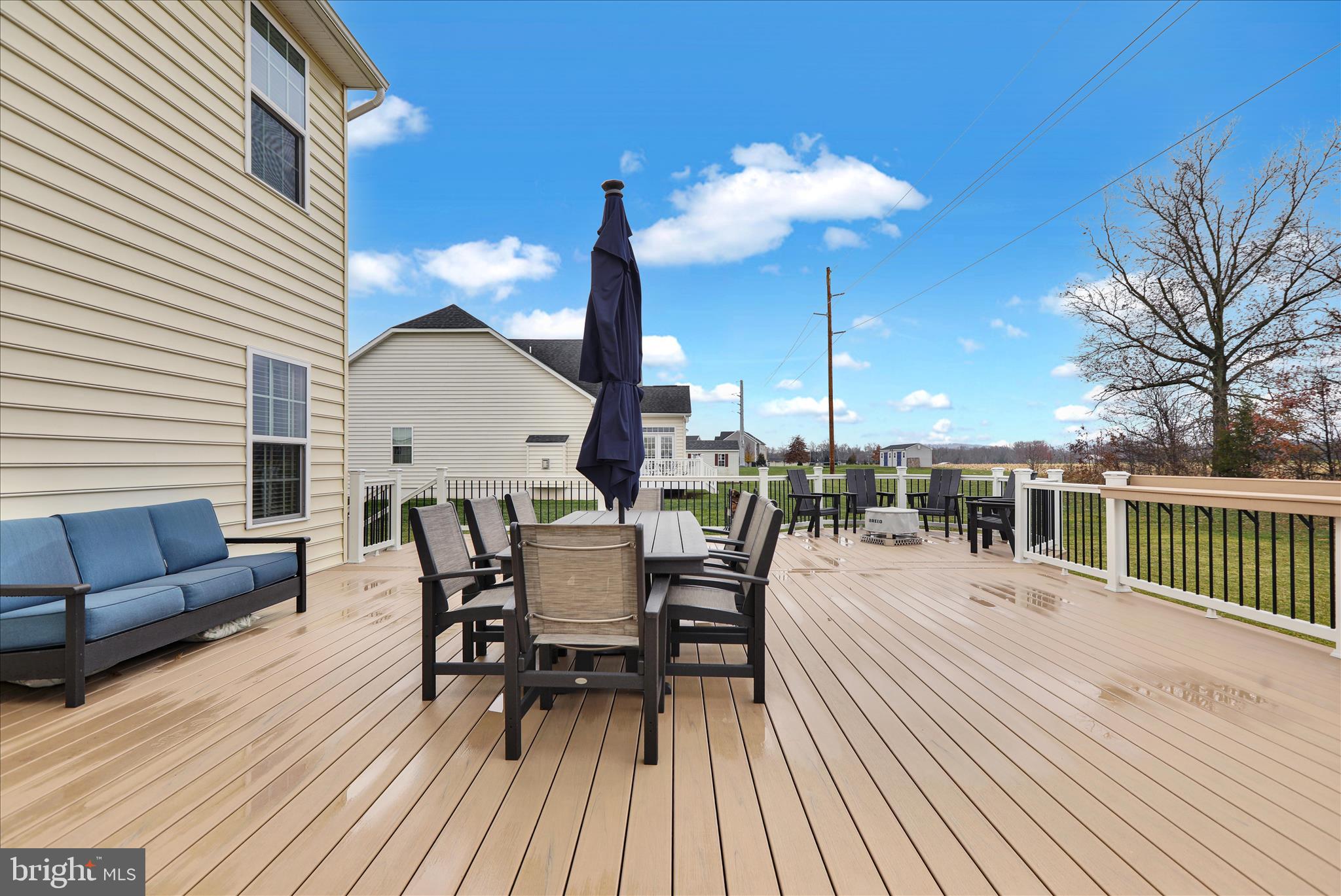 PRES AT MONTGOMERY - Residential