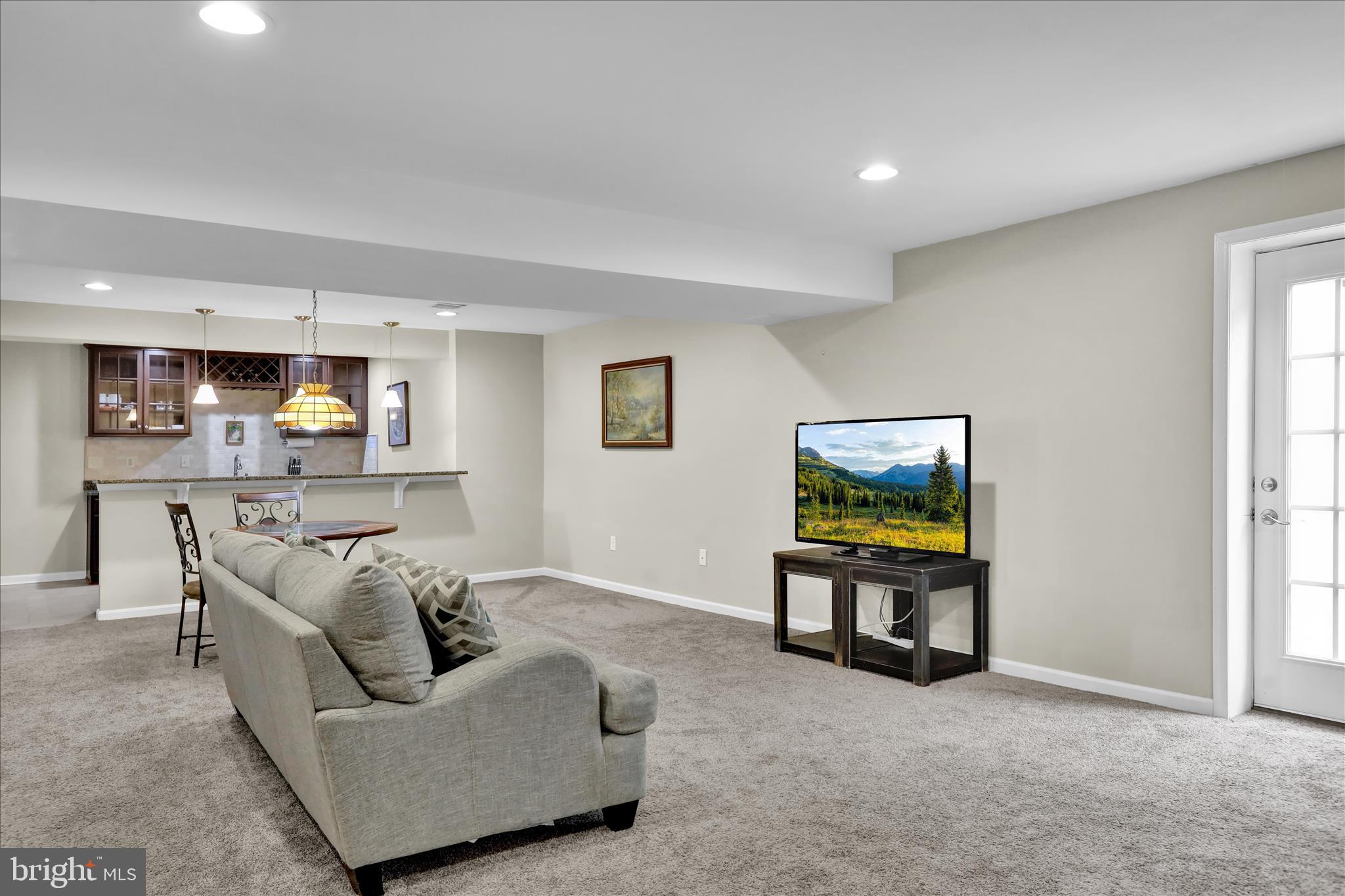 PRES AT MONTGOMERY - Residential