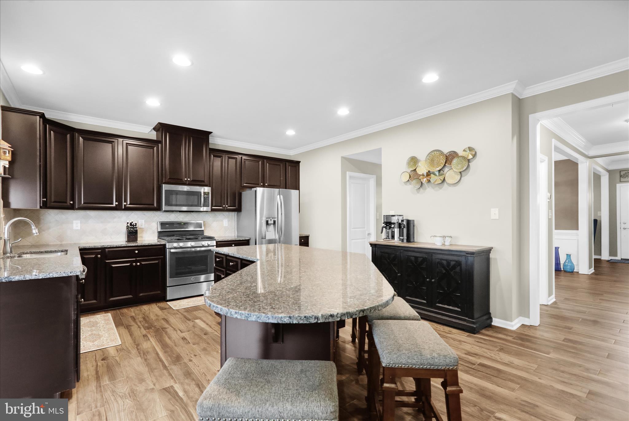 PRES AT MONTGOMERY - Residential